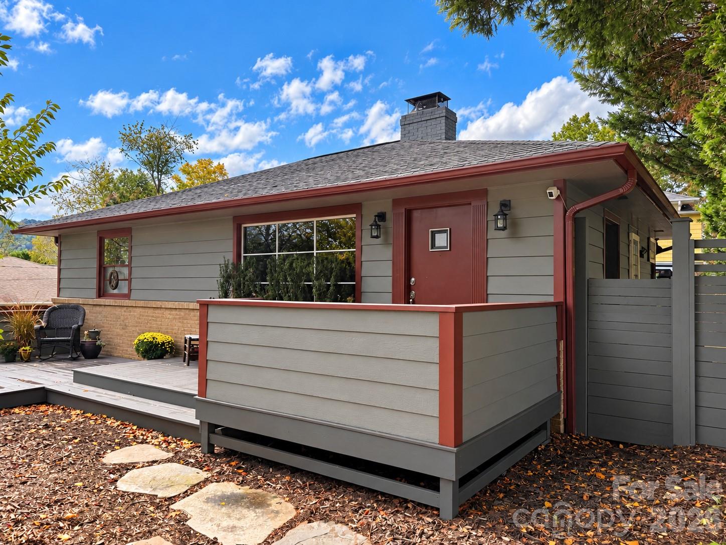 30 Maney Avenue Property Photo 1