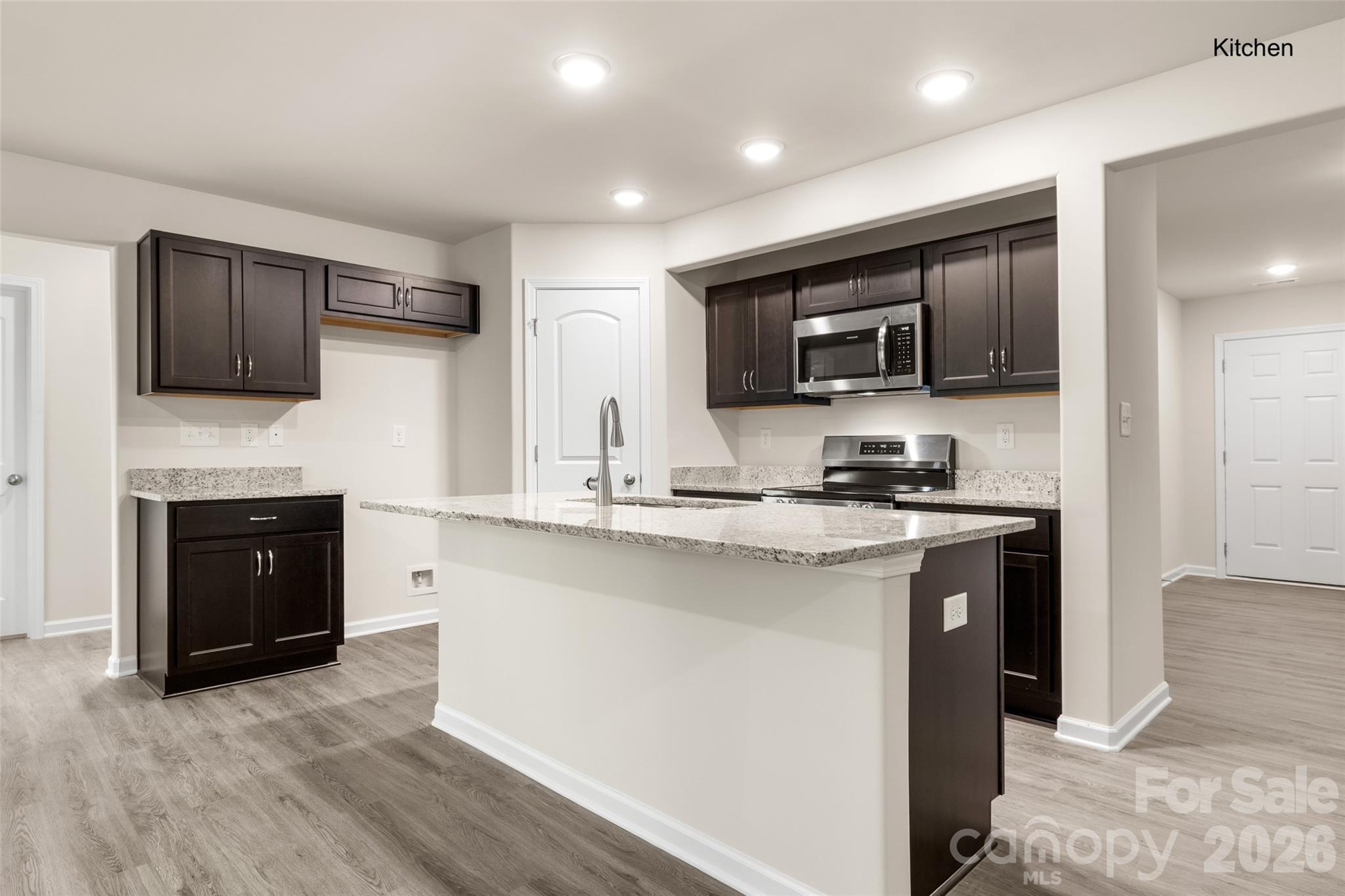 1707 Evans Drive Property Photo 12