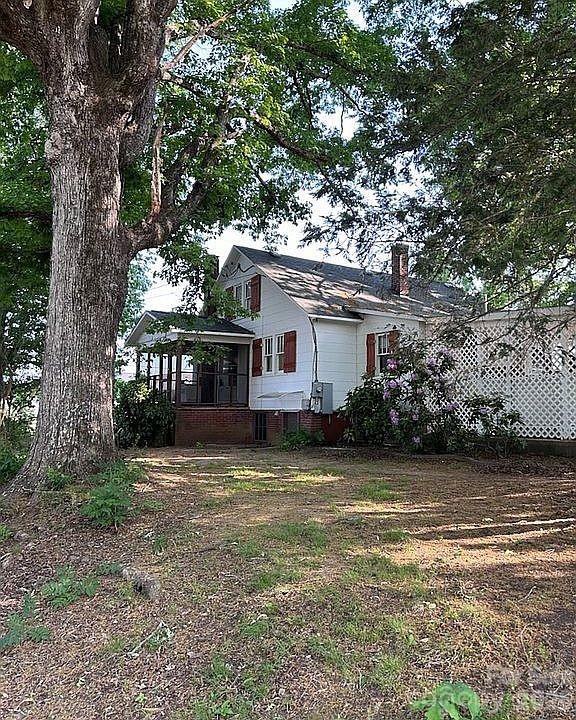 4831 Sulphur Springs Road Property Photo 2