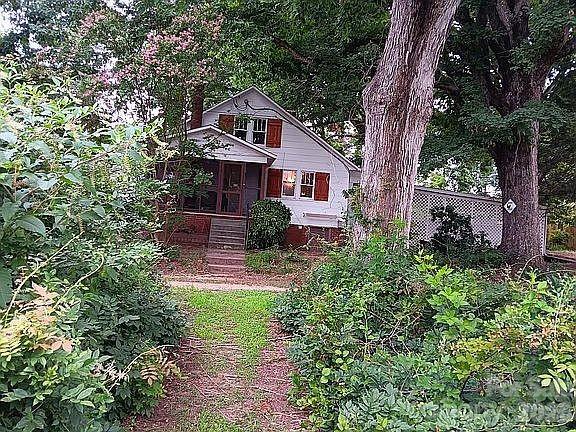 4831 Sulphur Springs Road Property Photo 3