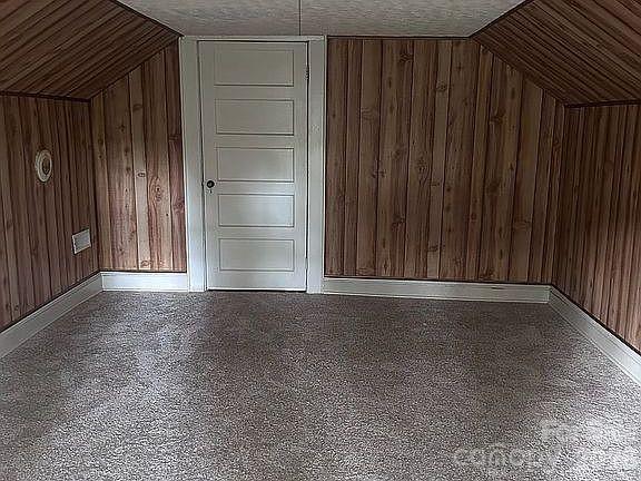 4831 Sulphur Springs Road Property Photo 38