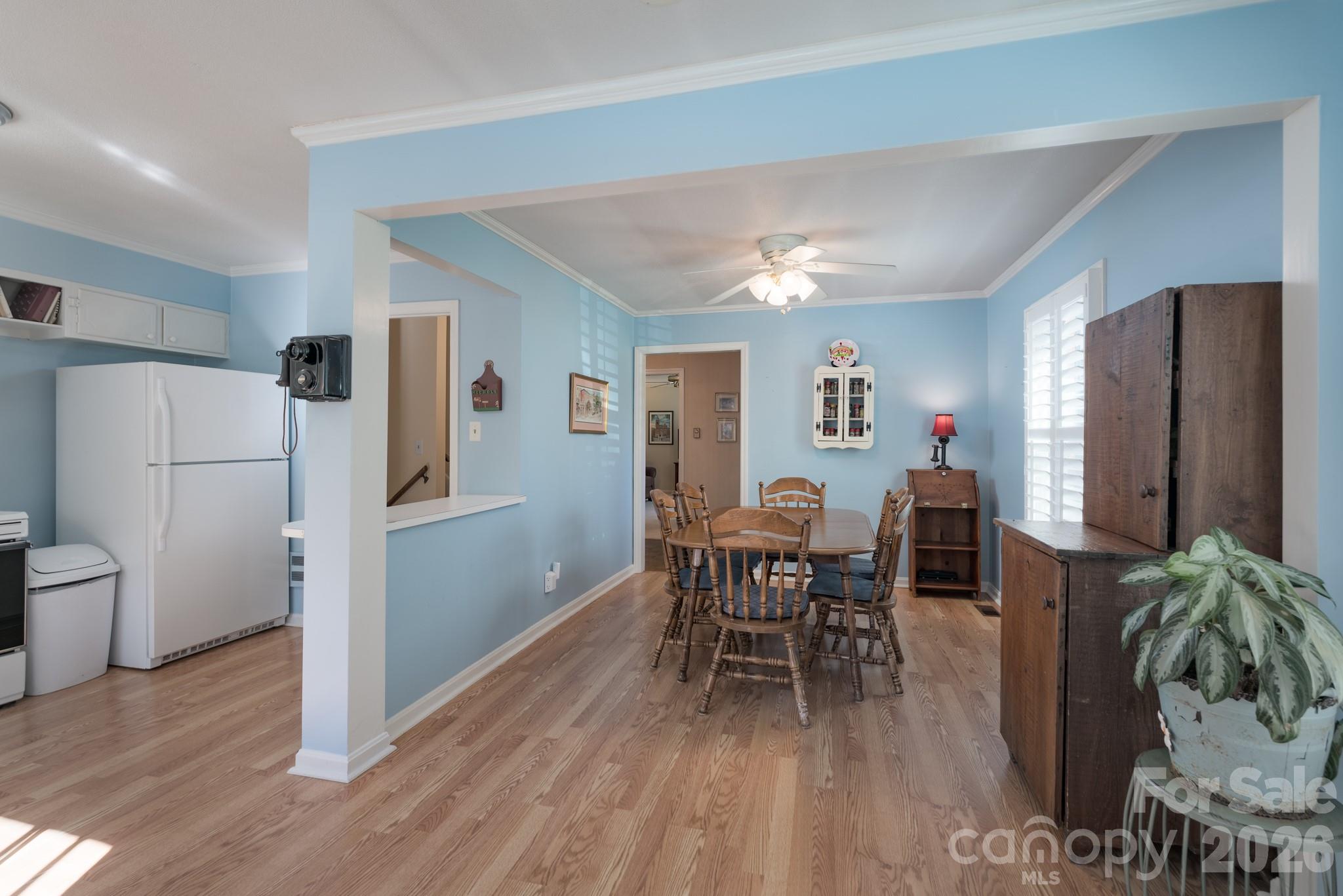 2123 Poinsett Drive Property Photo 6