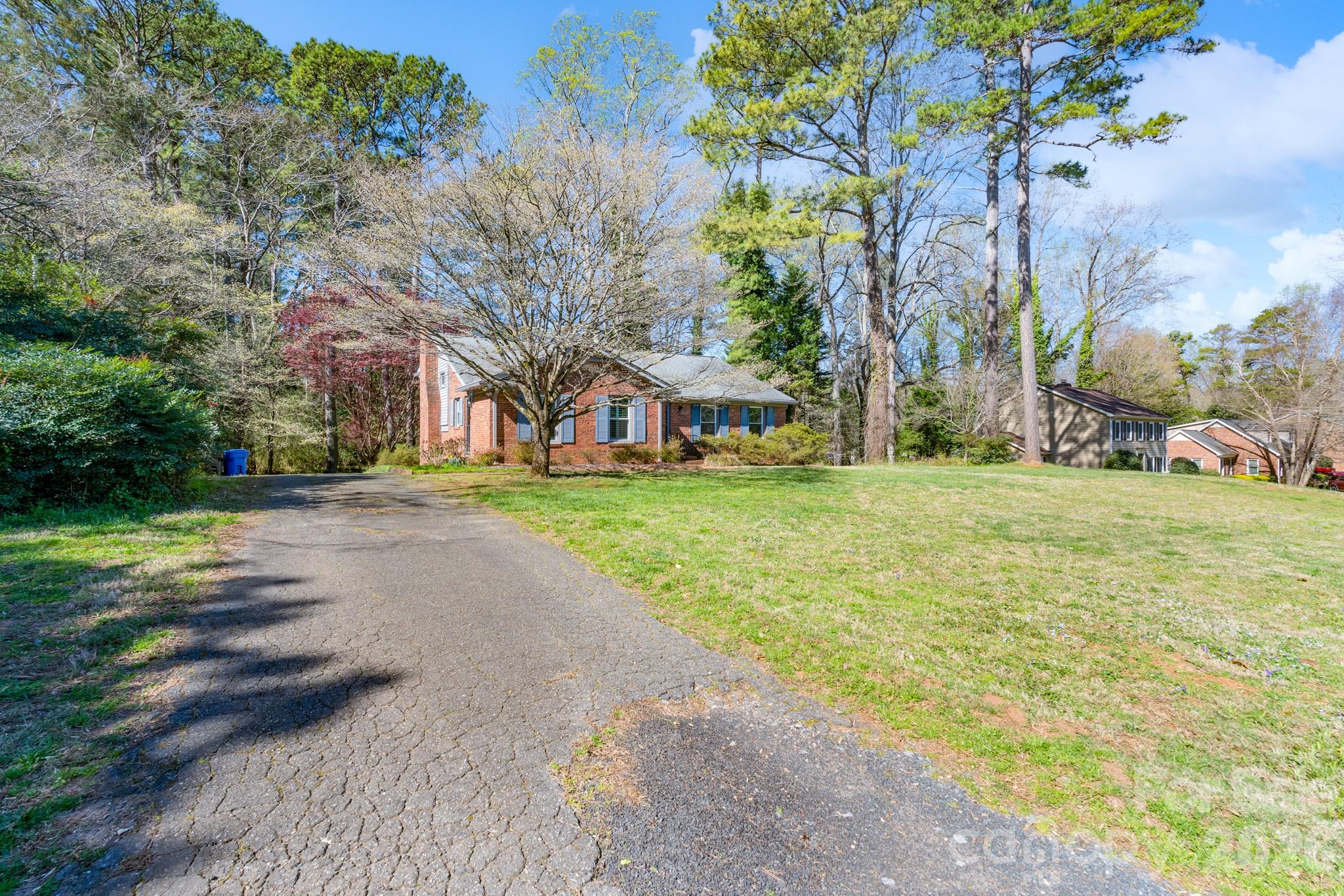 2123 Poinsett Drive Property Photo 22