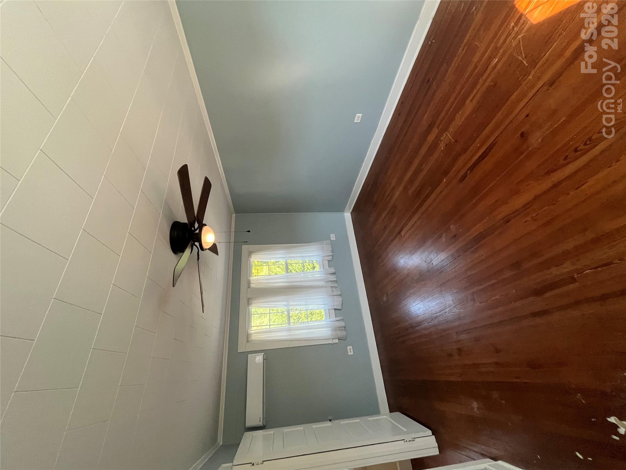 90 Maple Street Property Photo 15