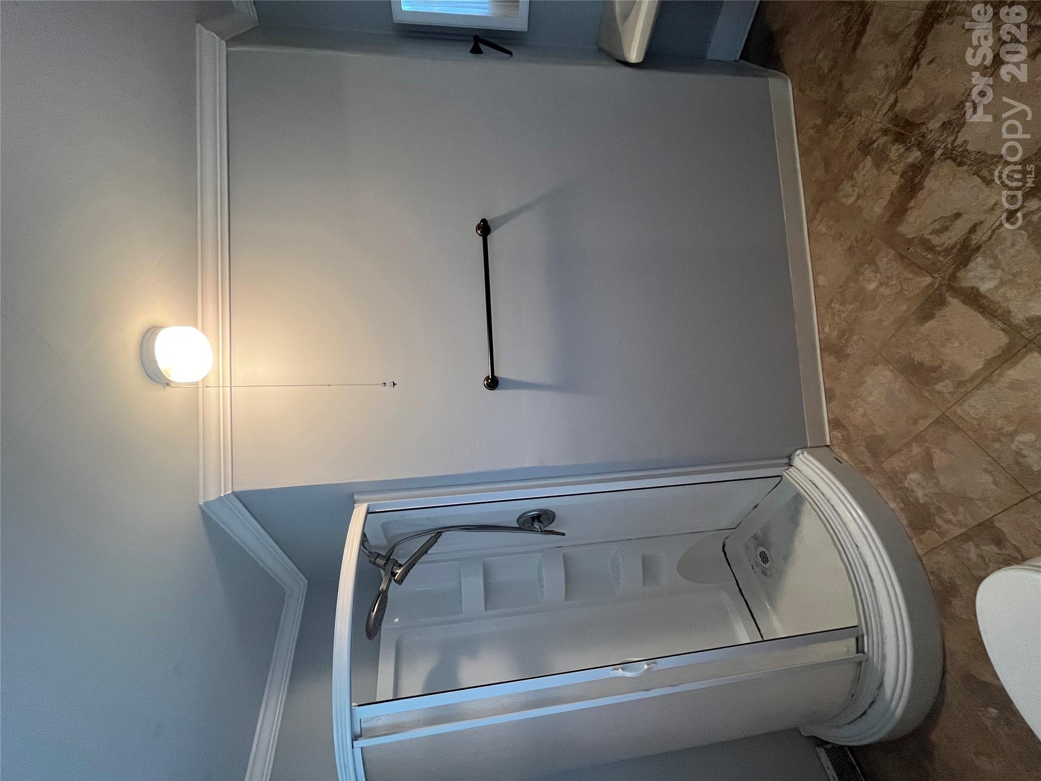 90 Maple Street Property Photo 17