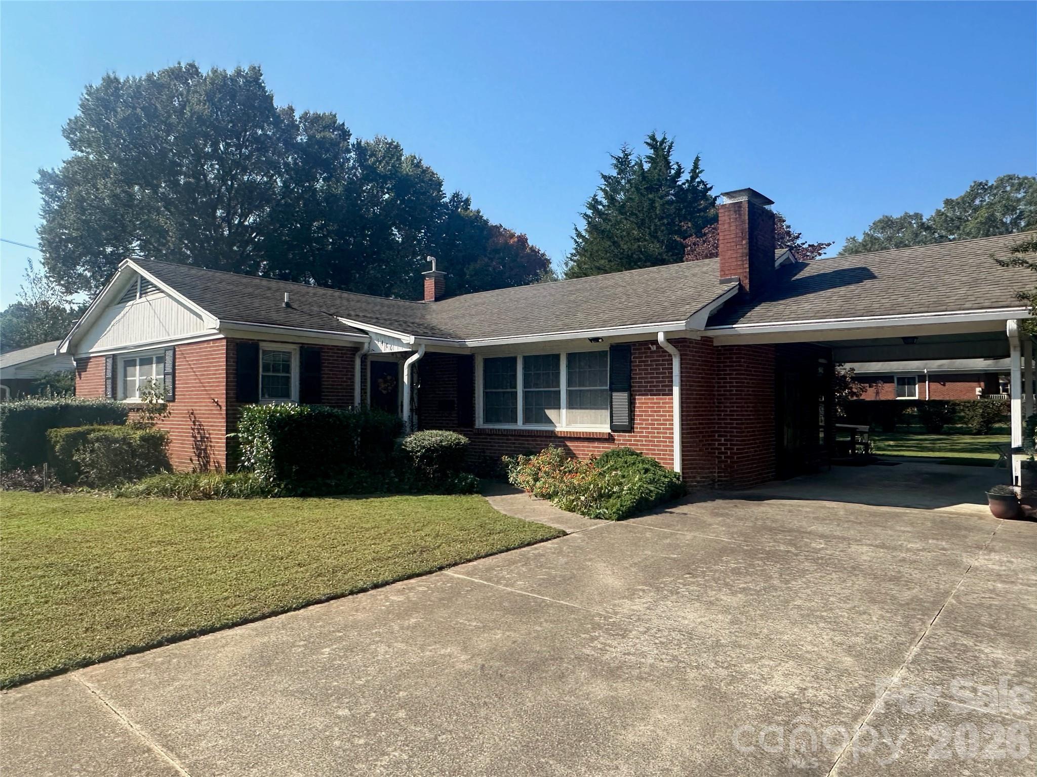 1400 Capri Road Property Photo 1