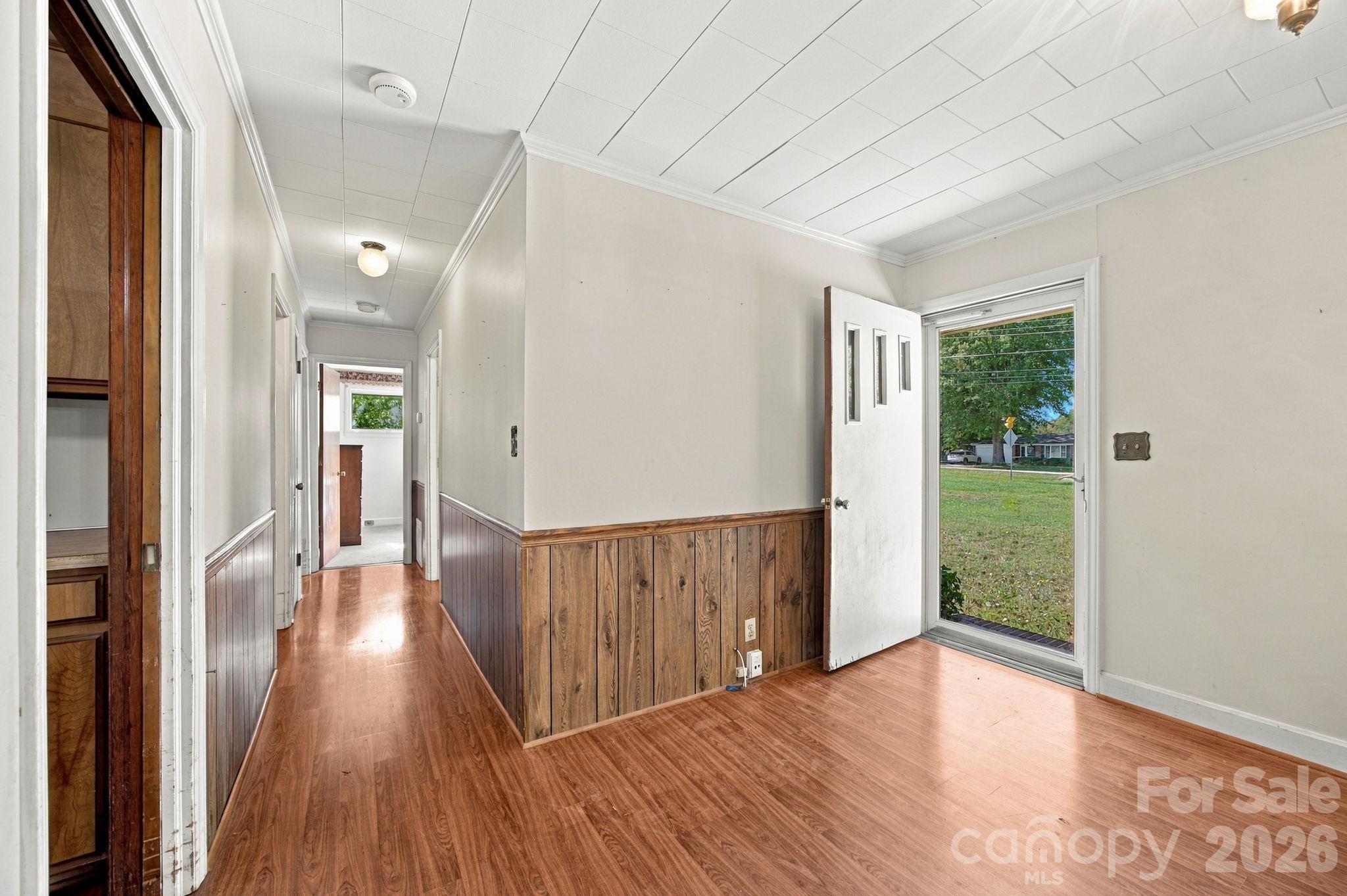 816 Central Avenue Property Photo 3
