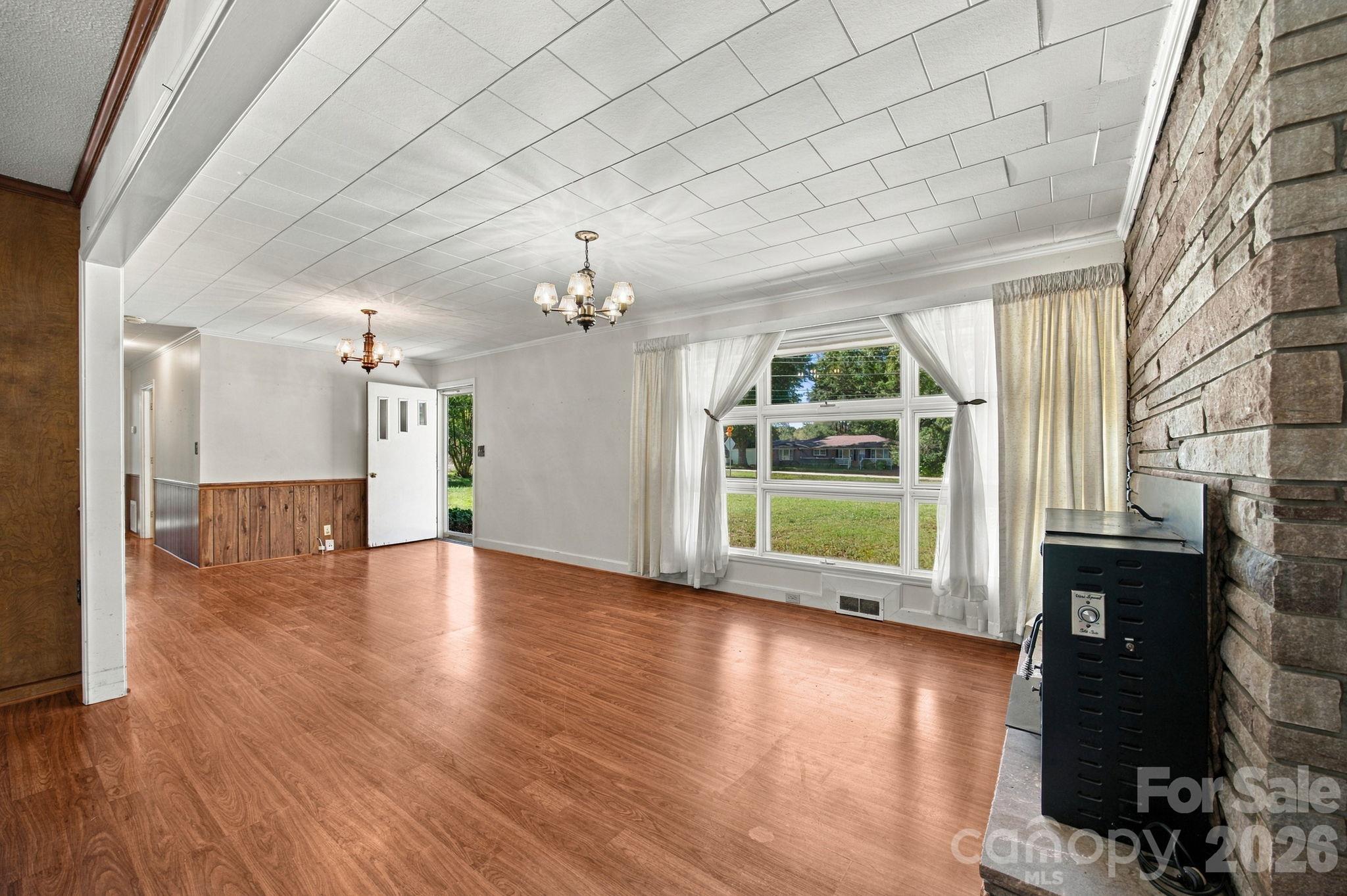 816 Central Avenue Property Photo 6