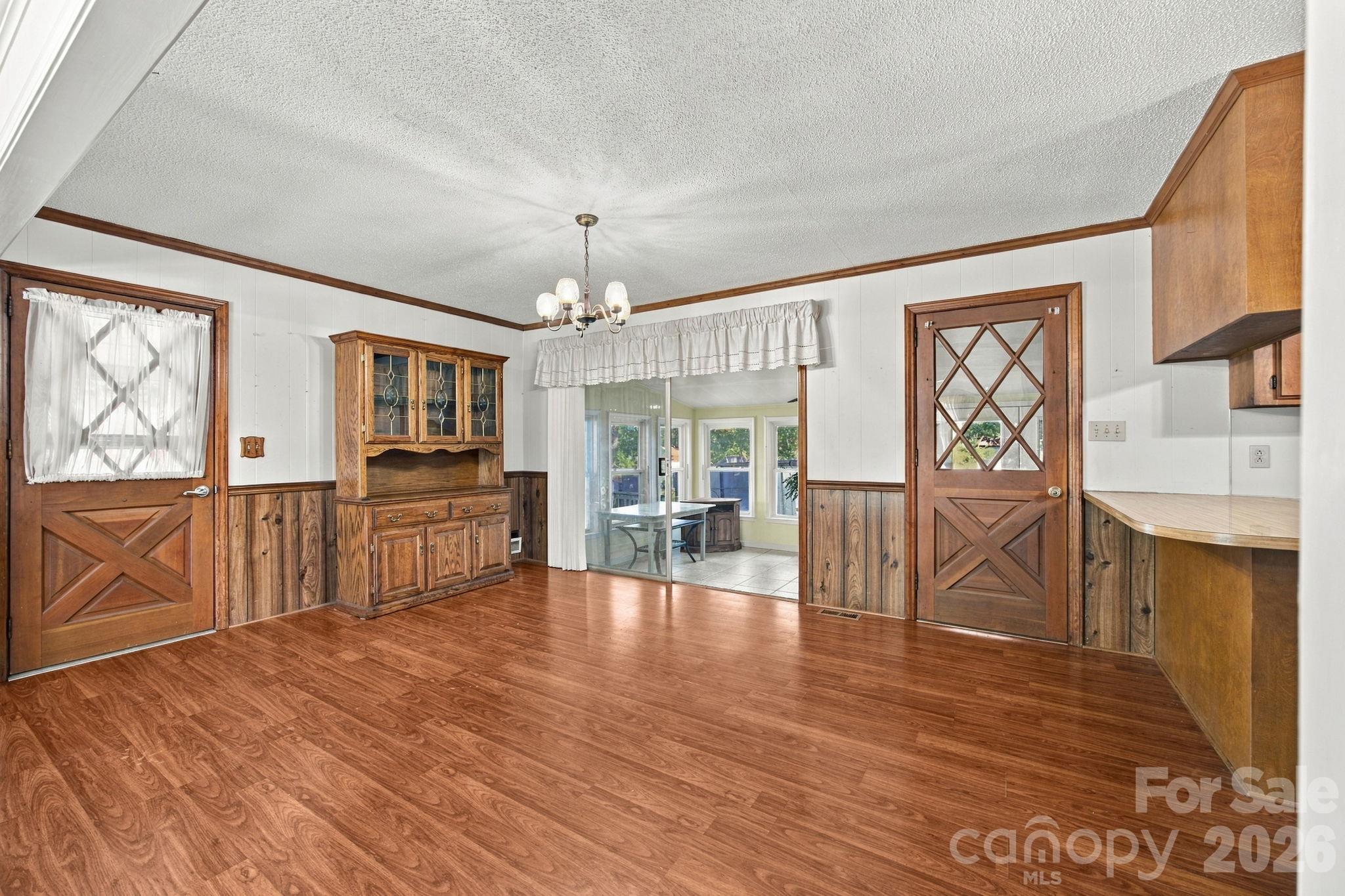 816 Central Avenue Property Photo 10