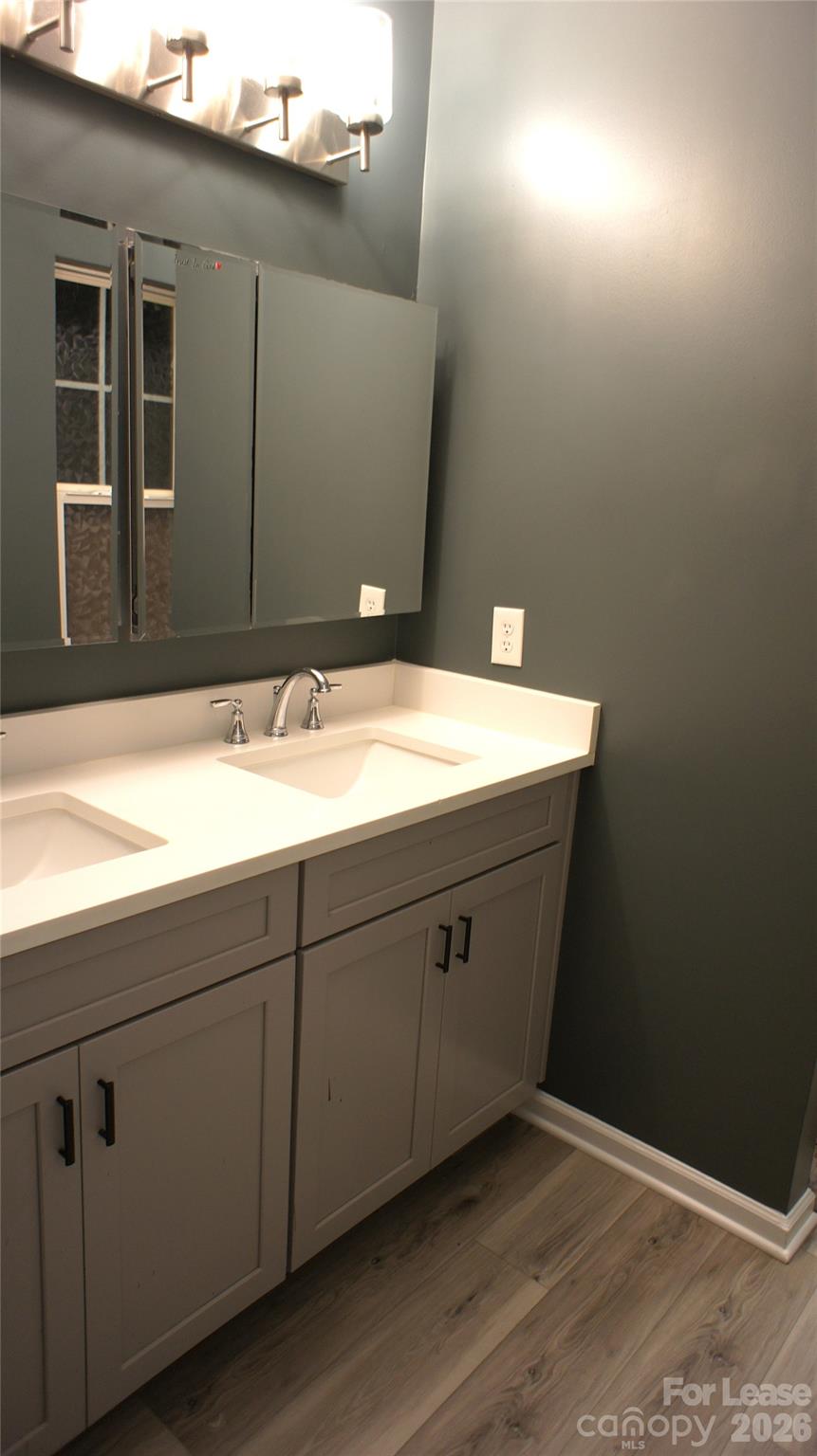2753 Wingate Avenue Property Photo 20