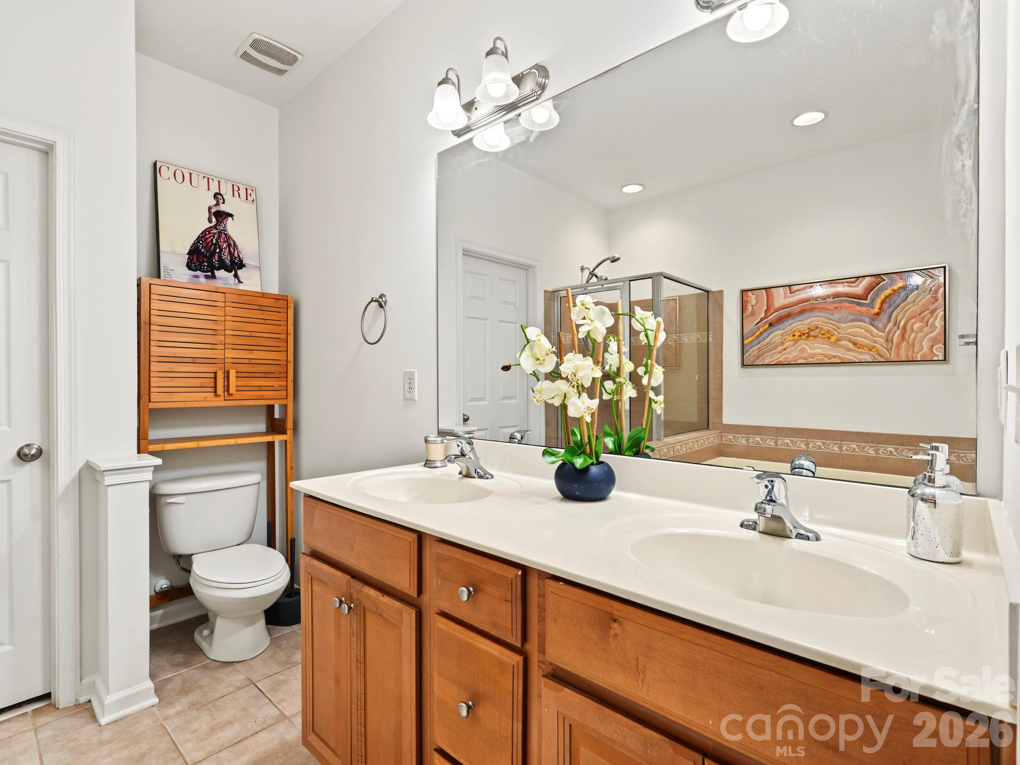 5904 Union Pacific Avenue Property Photo 17