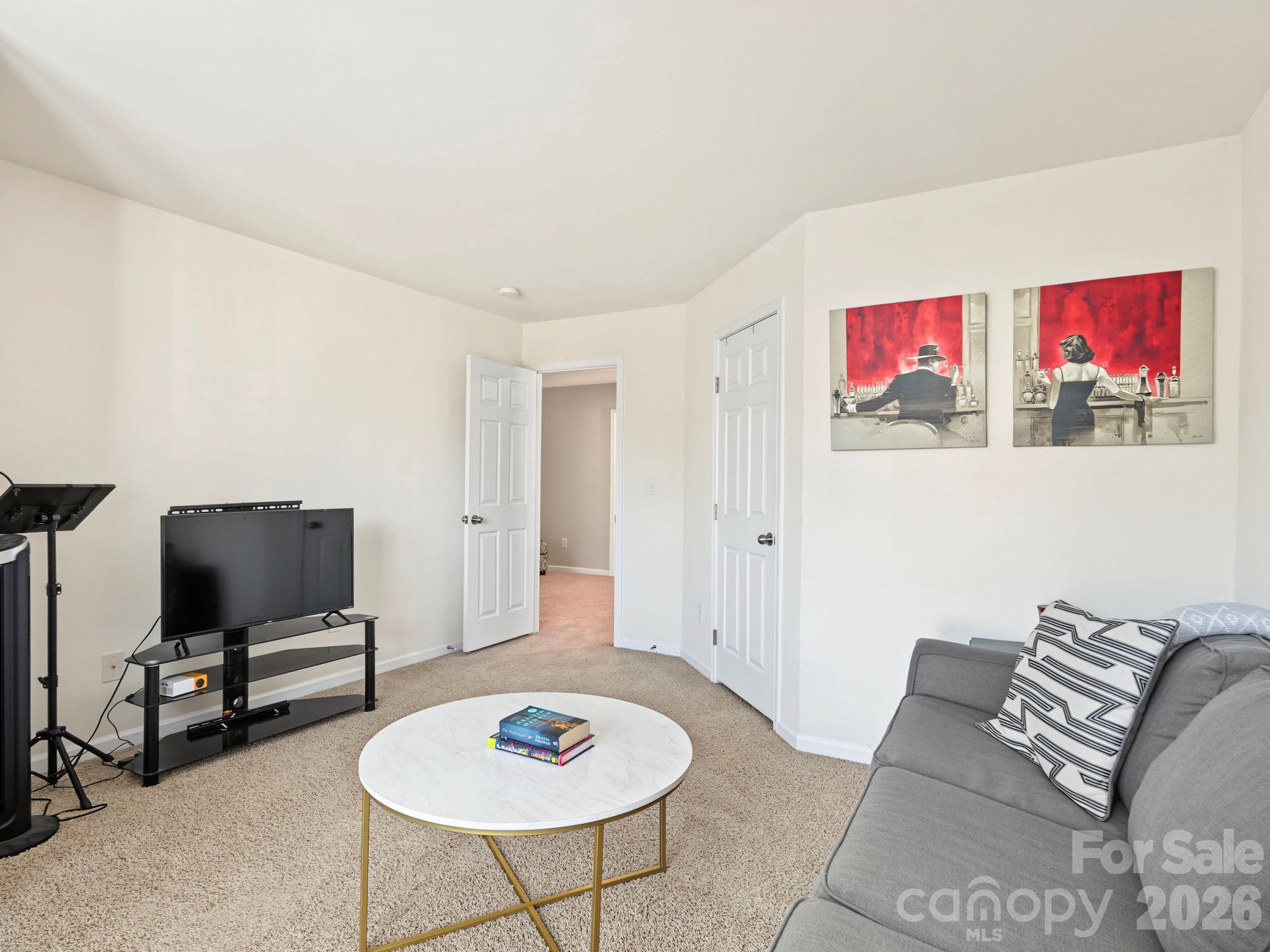 5904 Union Pacific Avenue Property Photo 23