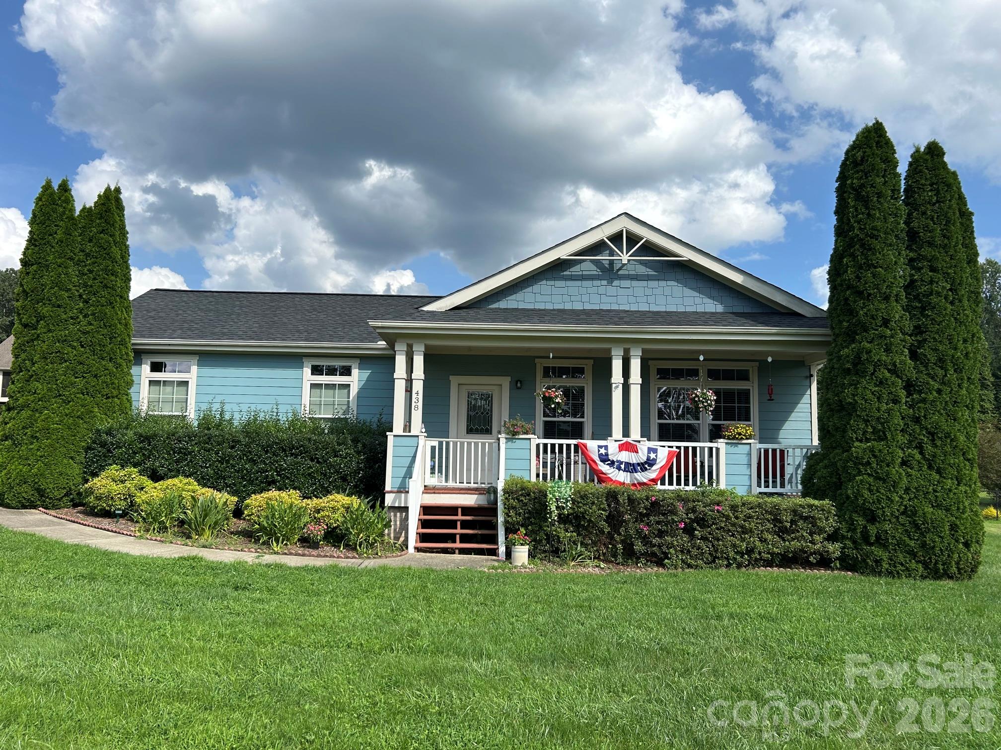 438 Oak Grove Road Property Photo 1