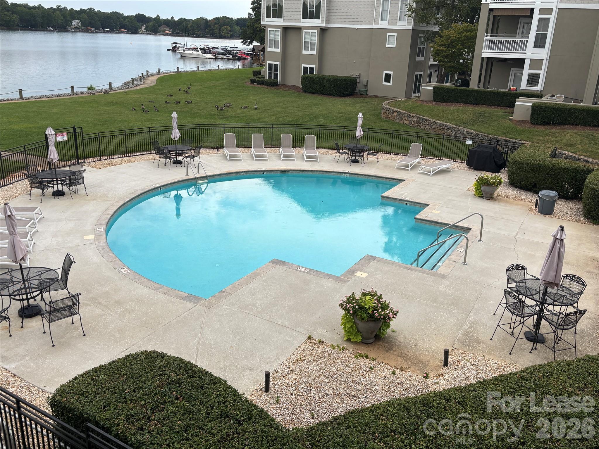 1332 Torrence Circle Property Photo 4