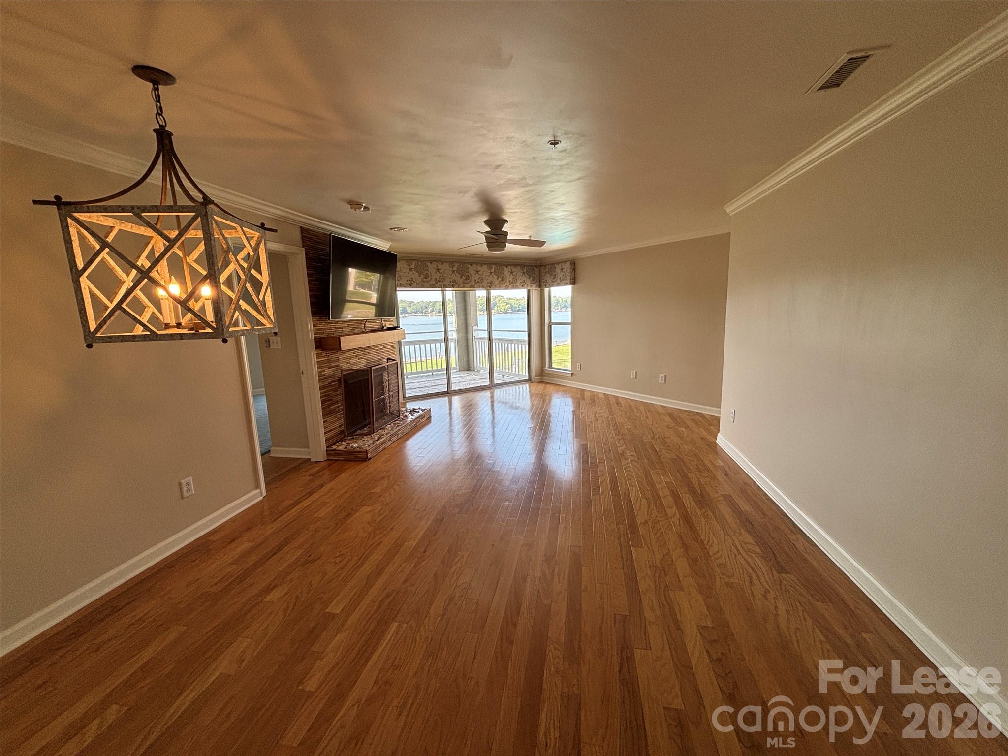 1332 Torrence Circle Property Photo 6
