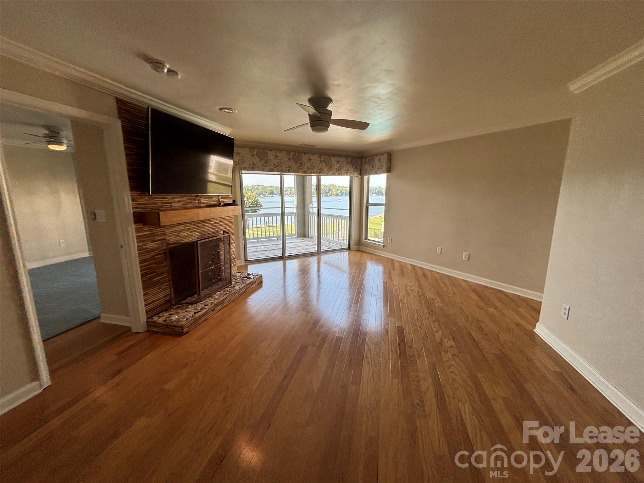 1332 Torrence Circle Property Photo 8