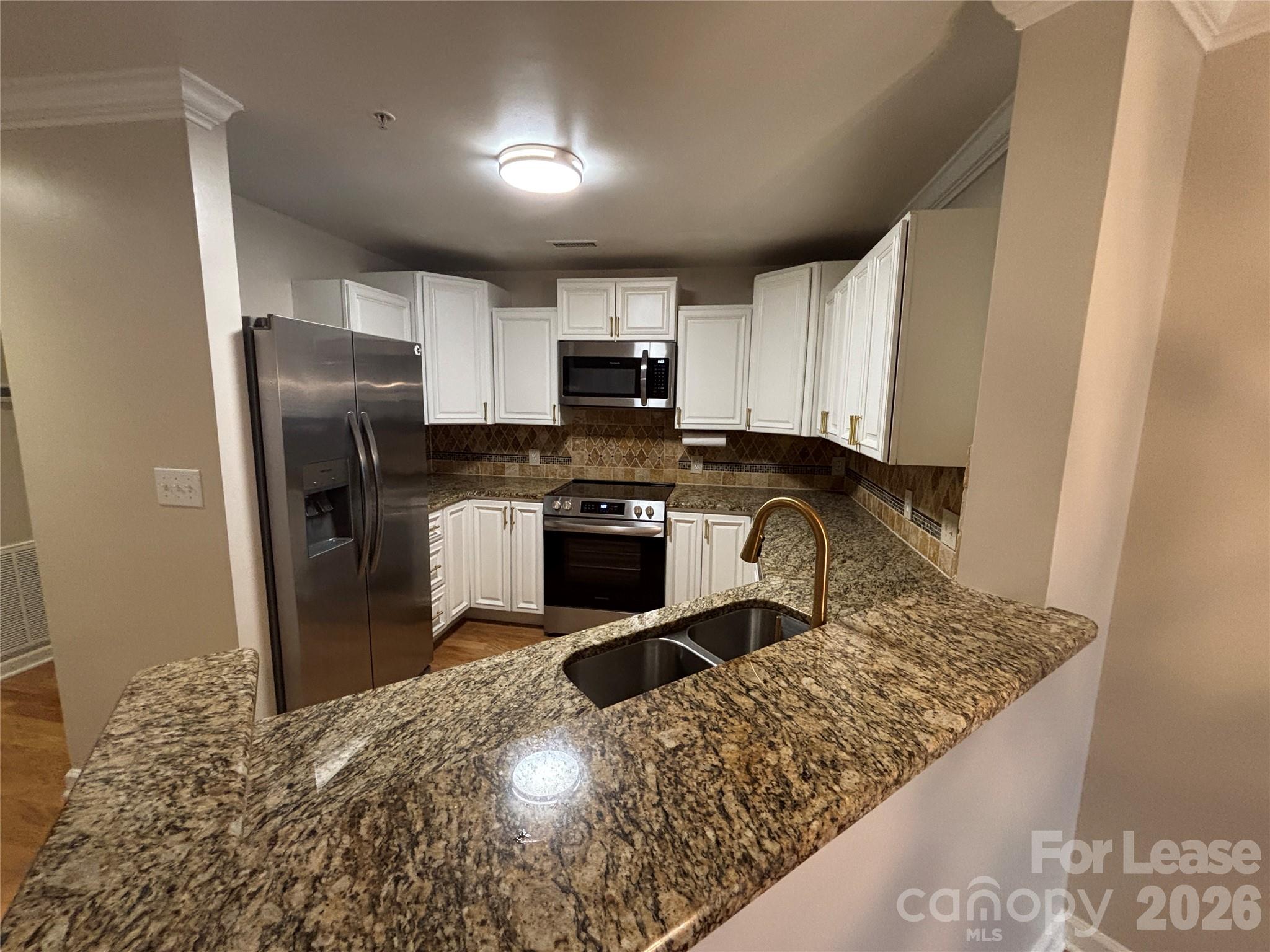 1332 Torrence Circle Property Photo 11