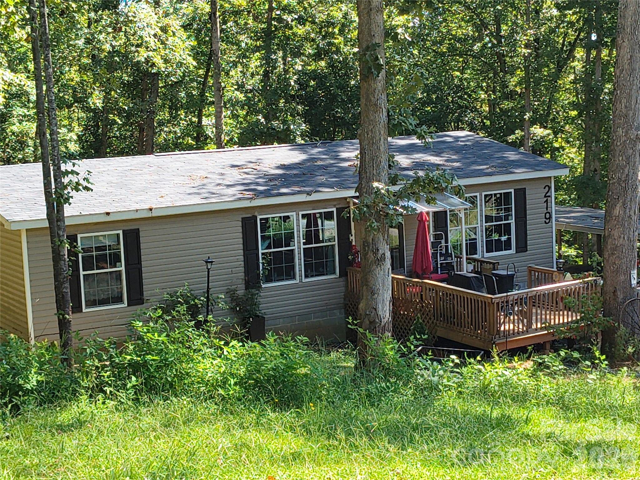 219 Hidden Brook Drive Property Photo 1