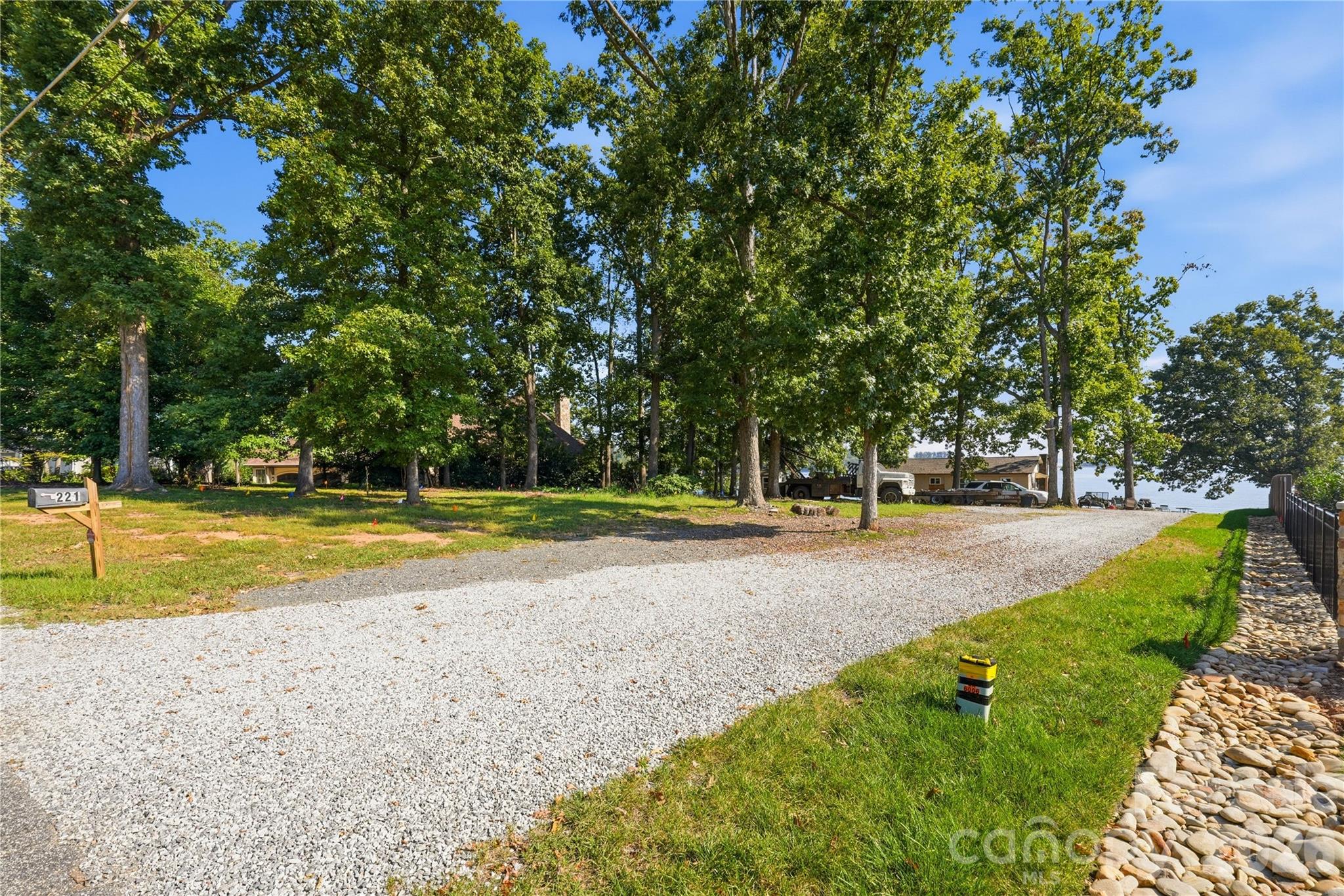 221 Gainswood Drive Property Photo 7