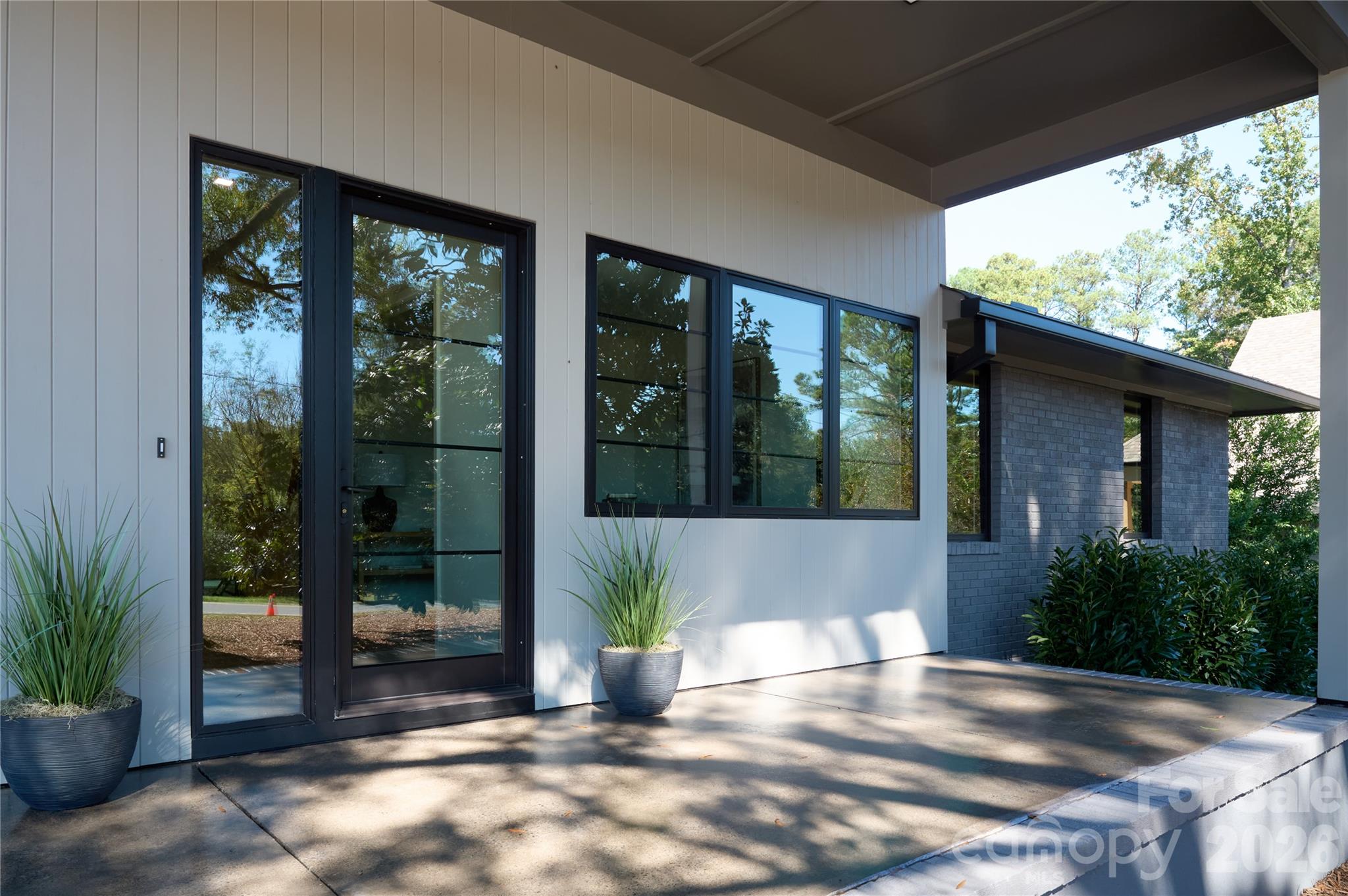 511 Boyce Road Property Photo 3