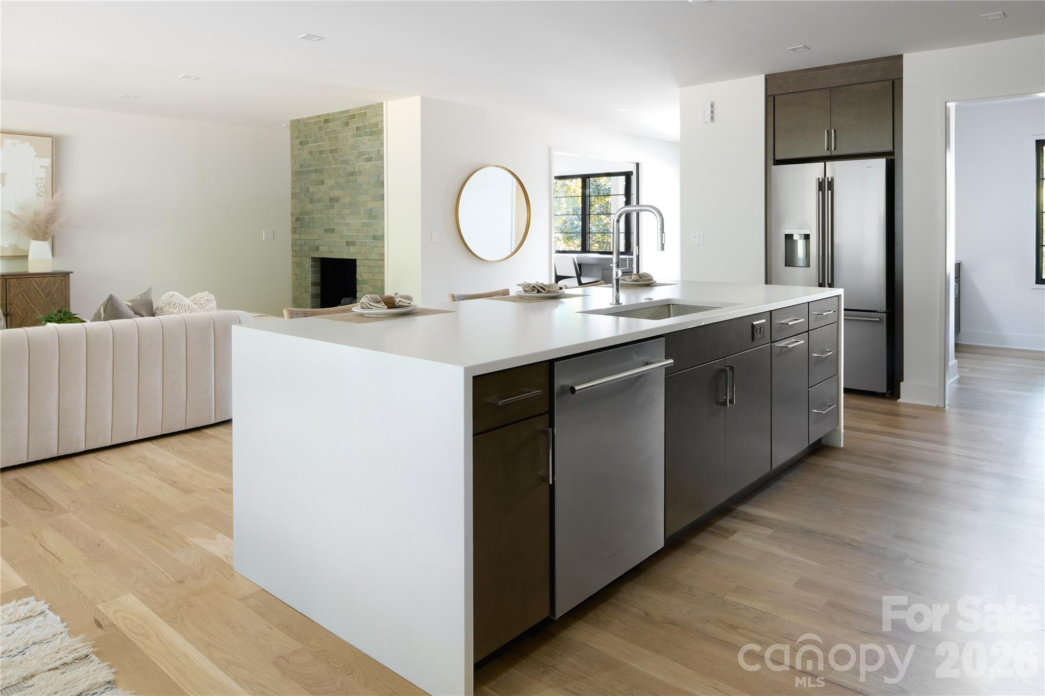 511 Boyce Road Property Photo 9