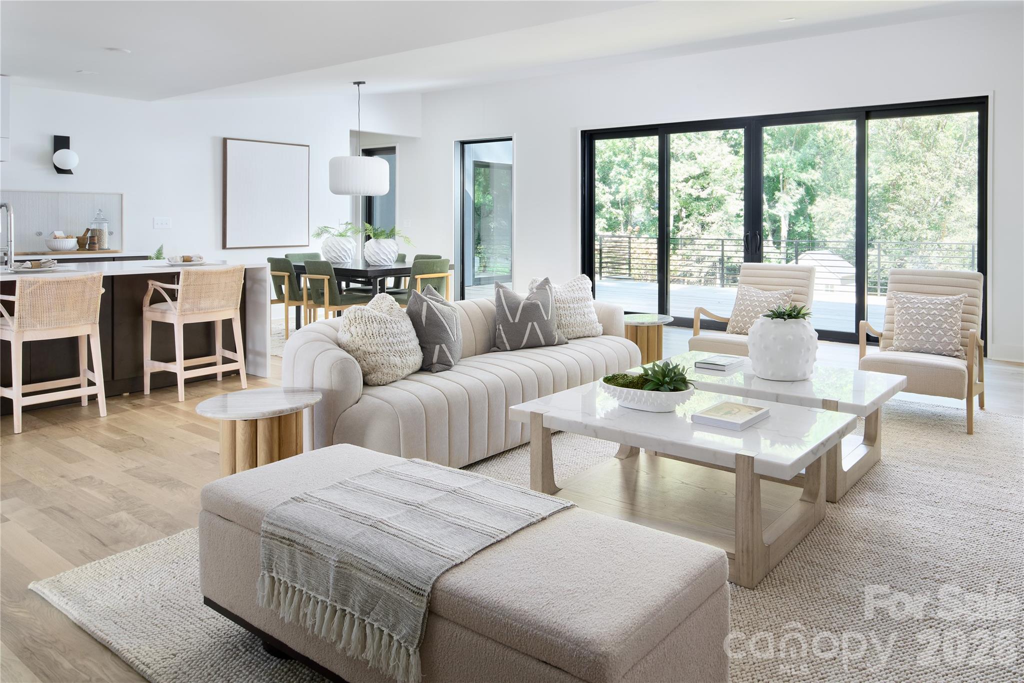 511 Boyce Road Property Photo 12