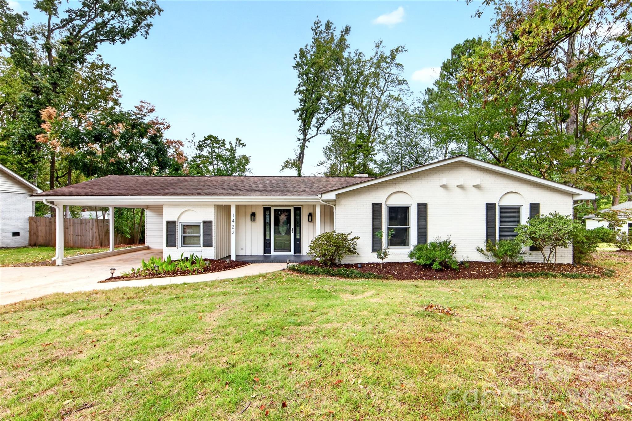 1422 Mcilroy Road Property Photo 1