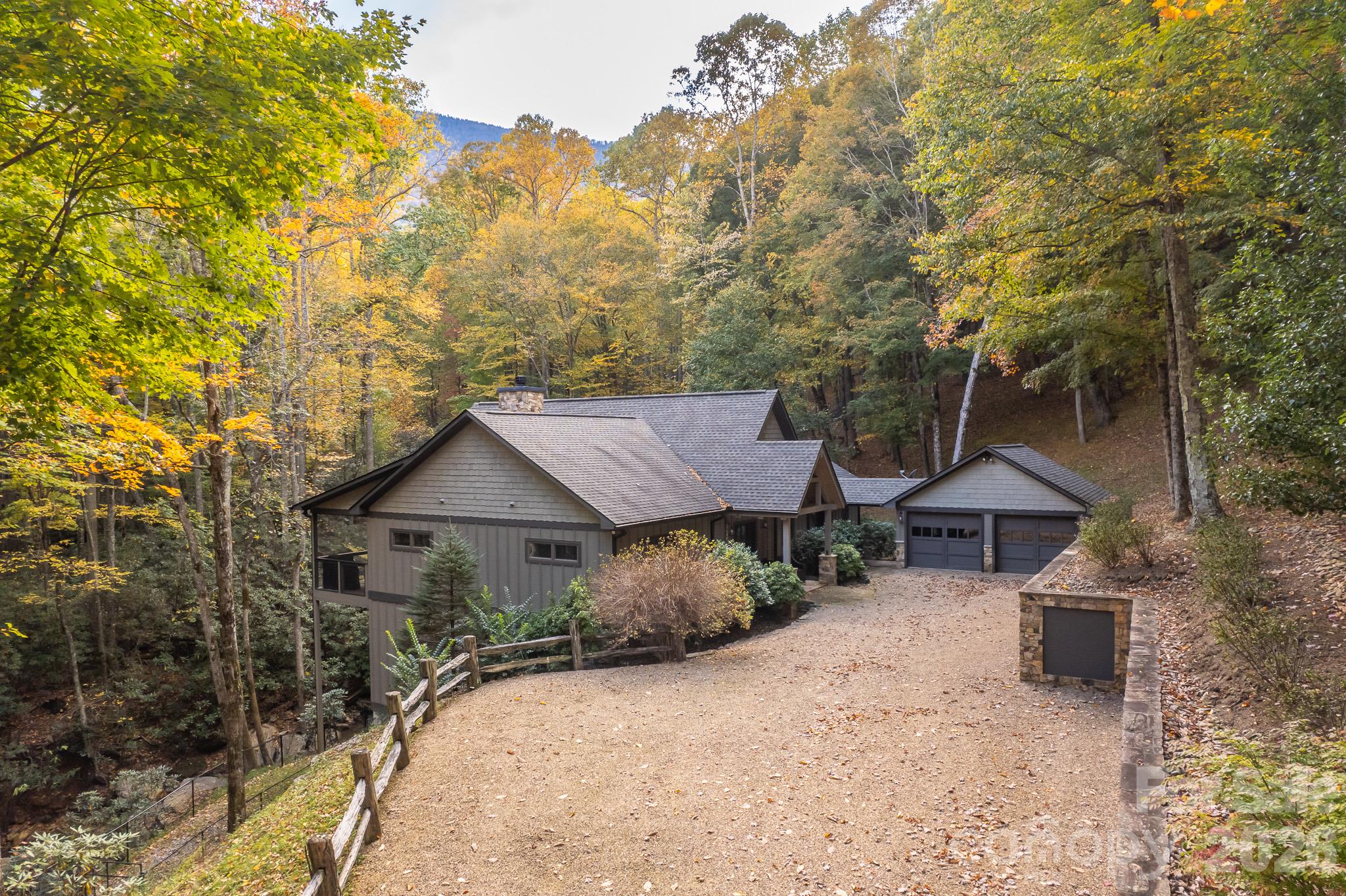350 Celo Cove Drive Property Photo 2