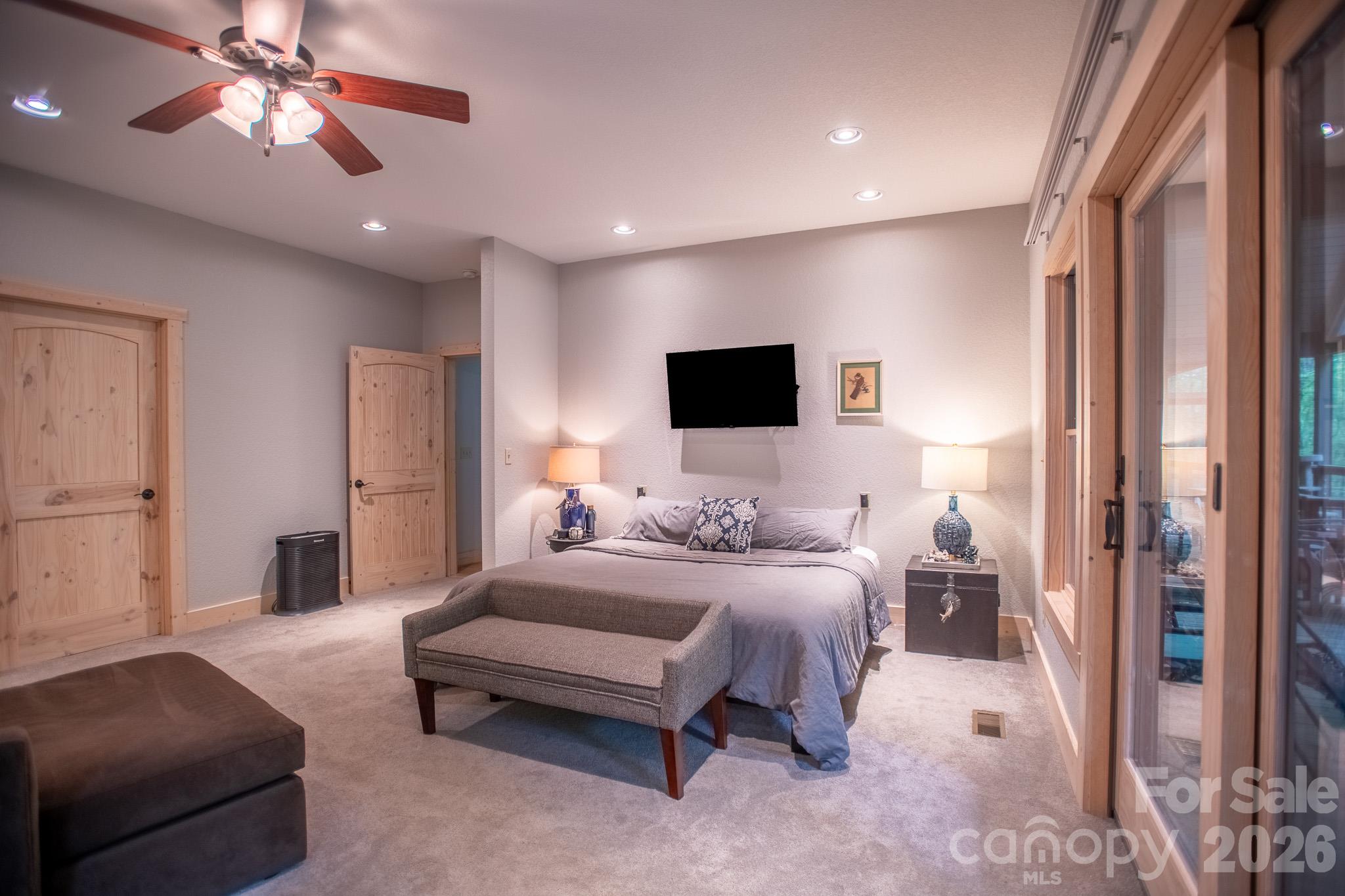 350 Celo Cove Drive Property Photo 32