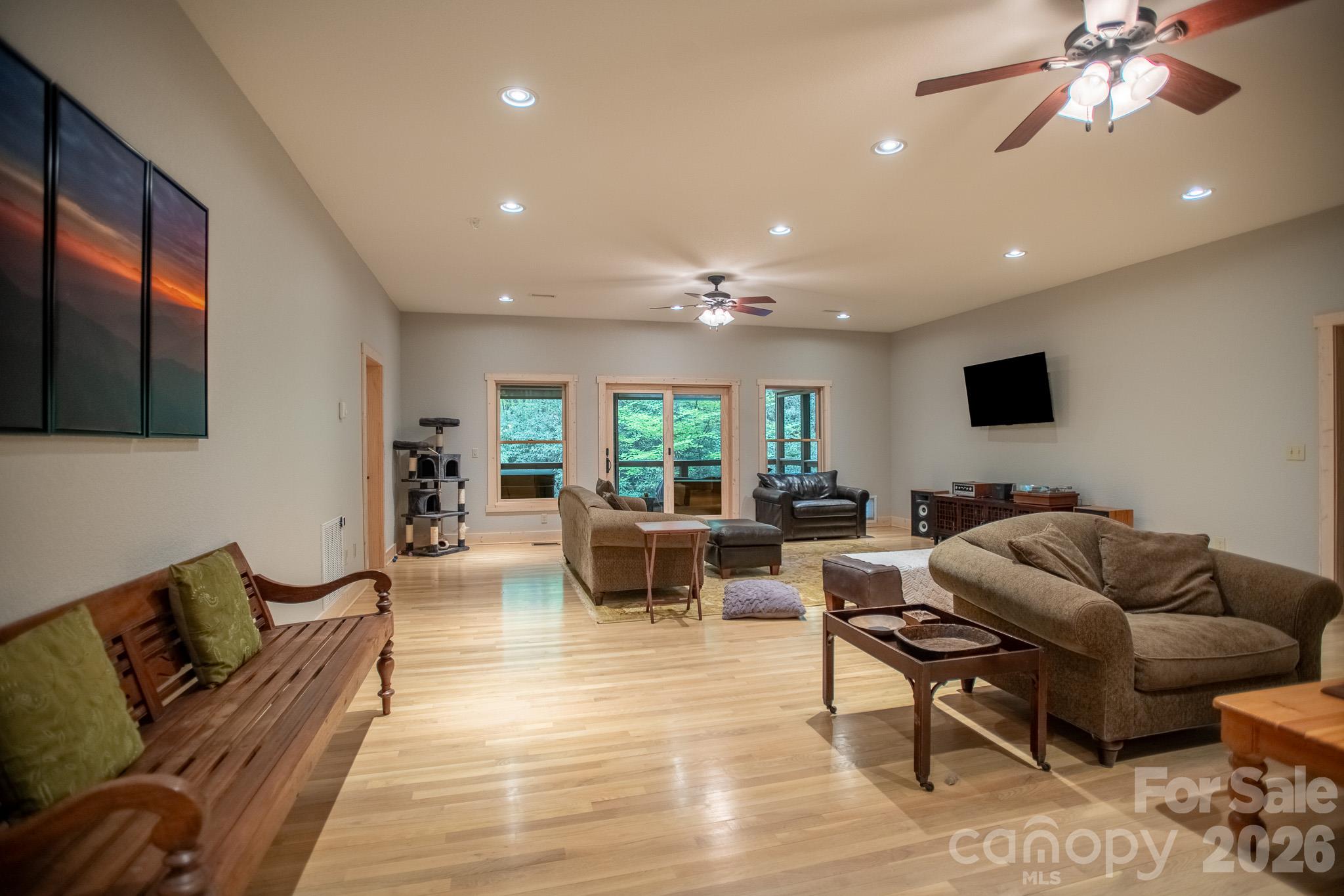 350 Celo Cove Drive Property Photo 36
