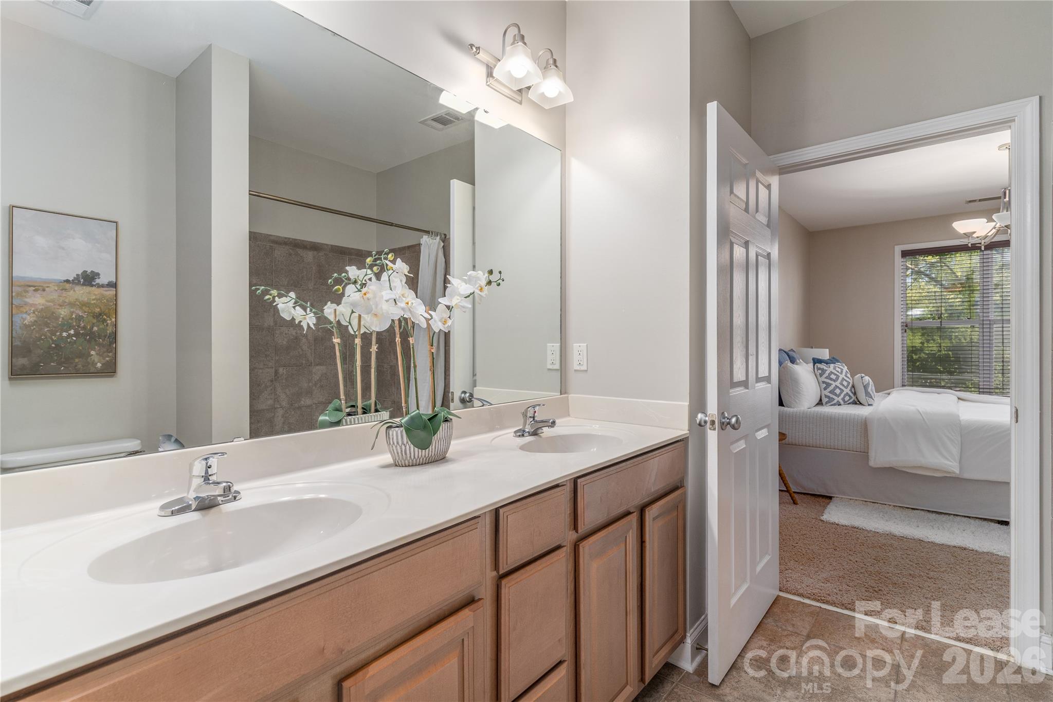 1000 E Woodlawn Road 217 Property Photo 11
