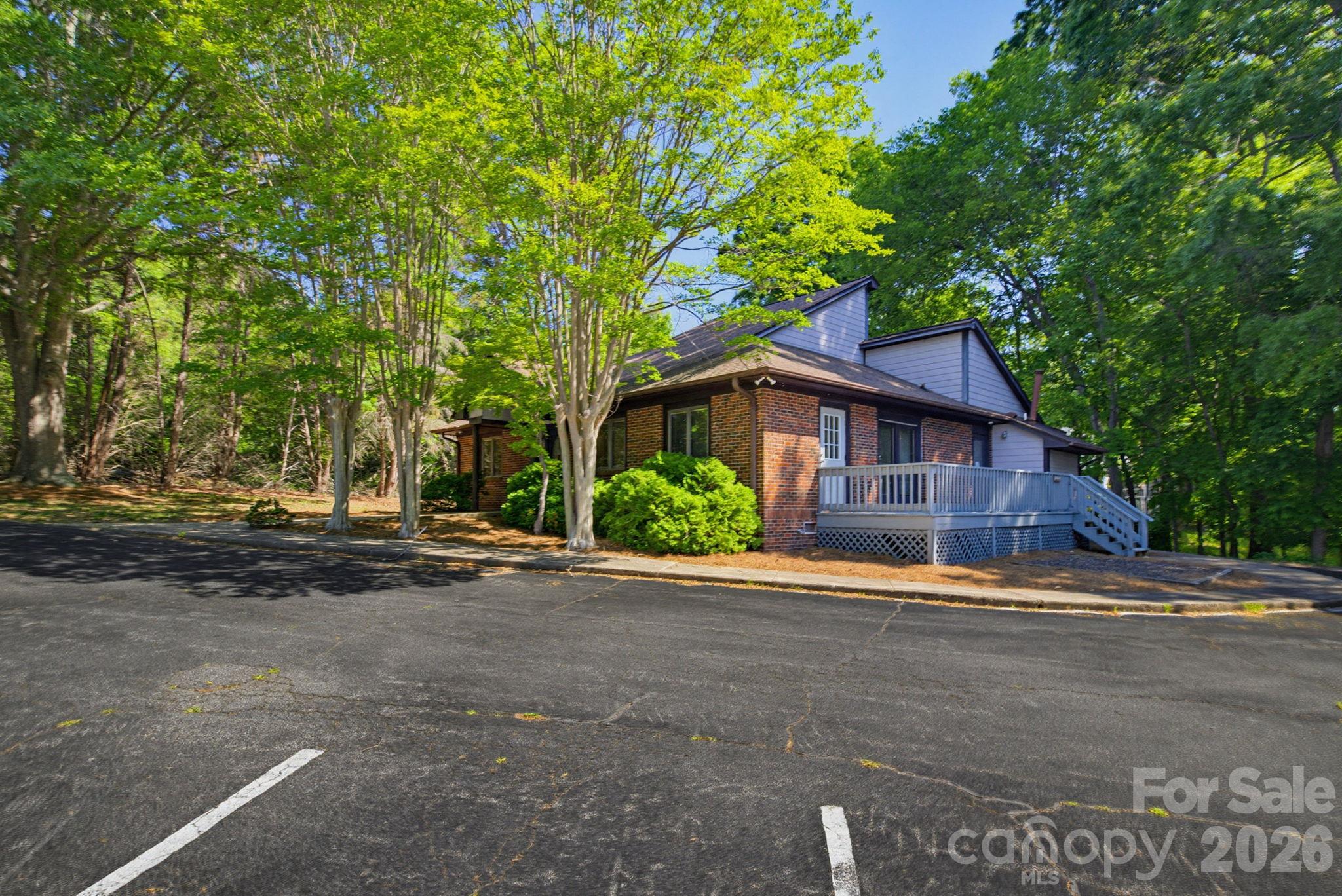 114 S Park Terrace Property Photo 12