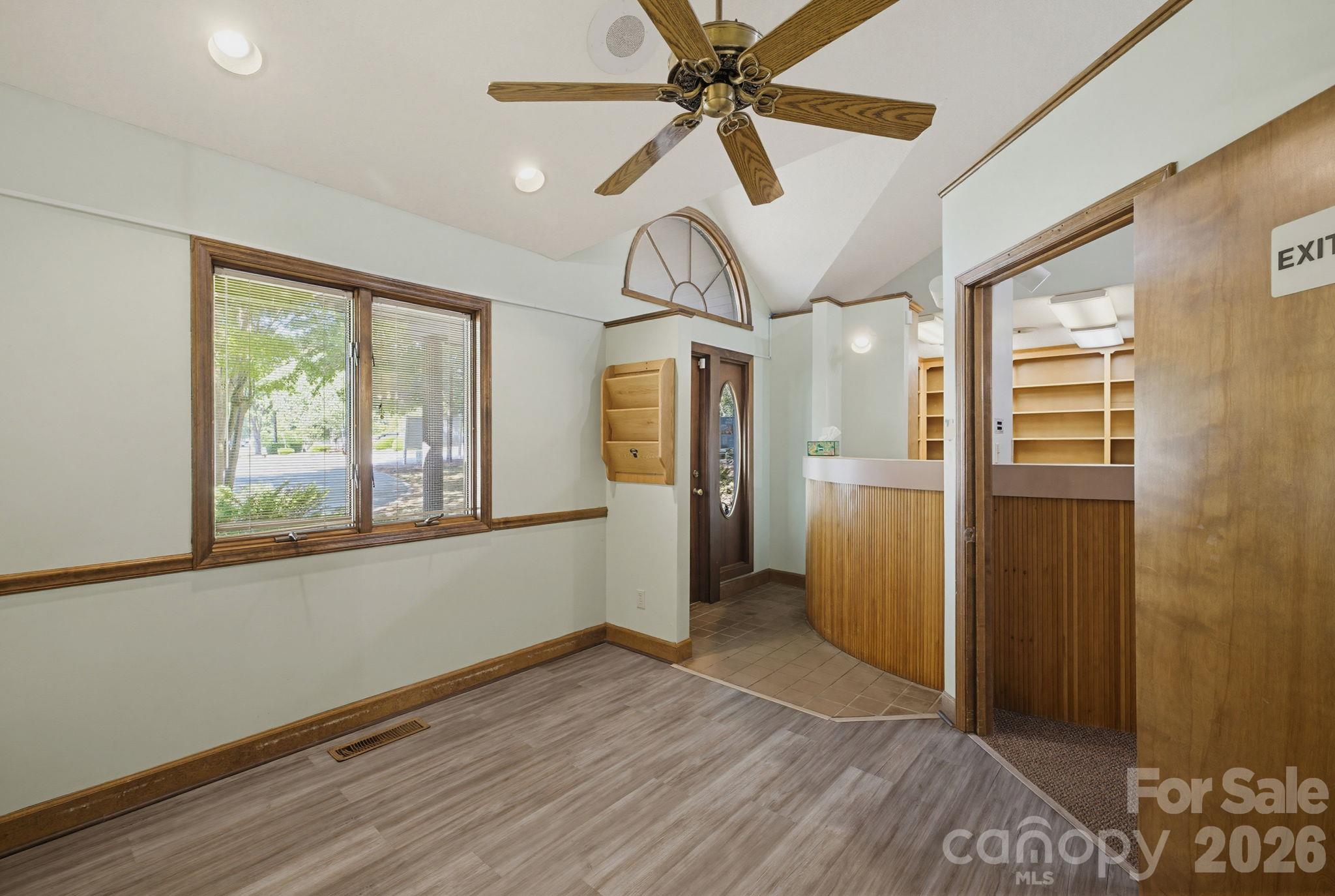 114 S Park Terrace Property Photo 17