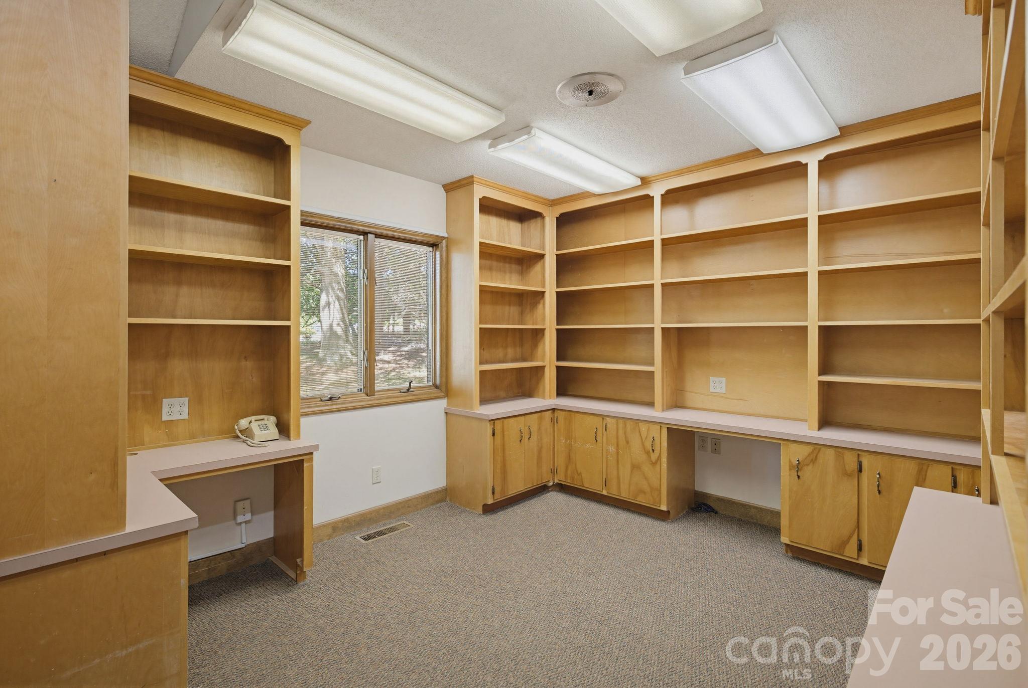 114 S Park Terrace Property Photo 21