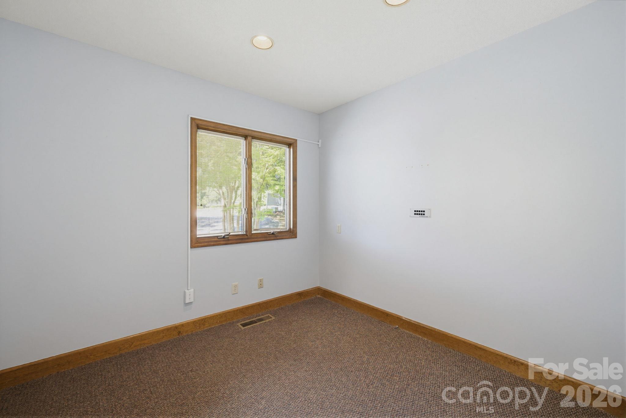 114 S Park Terrace Property Photo 32