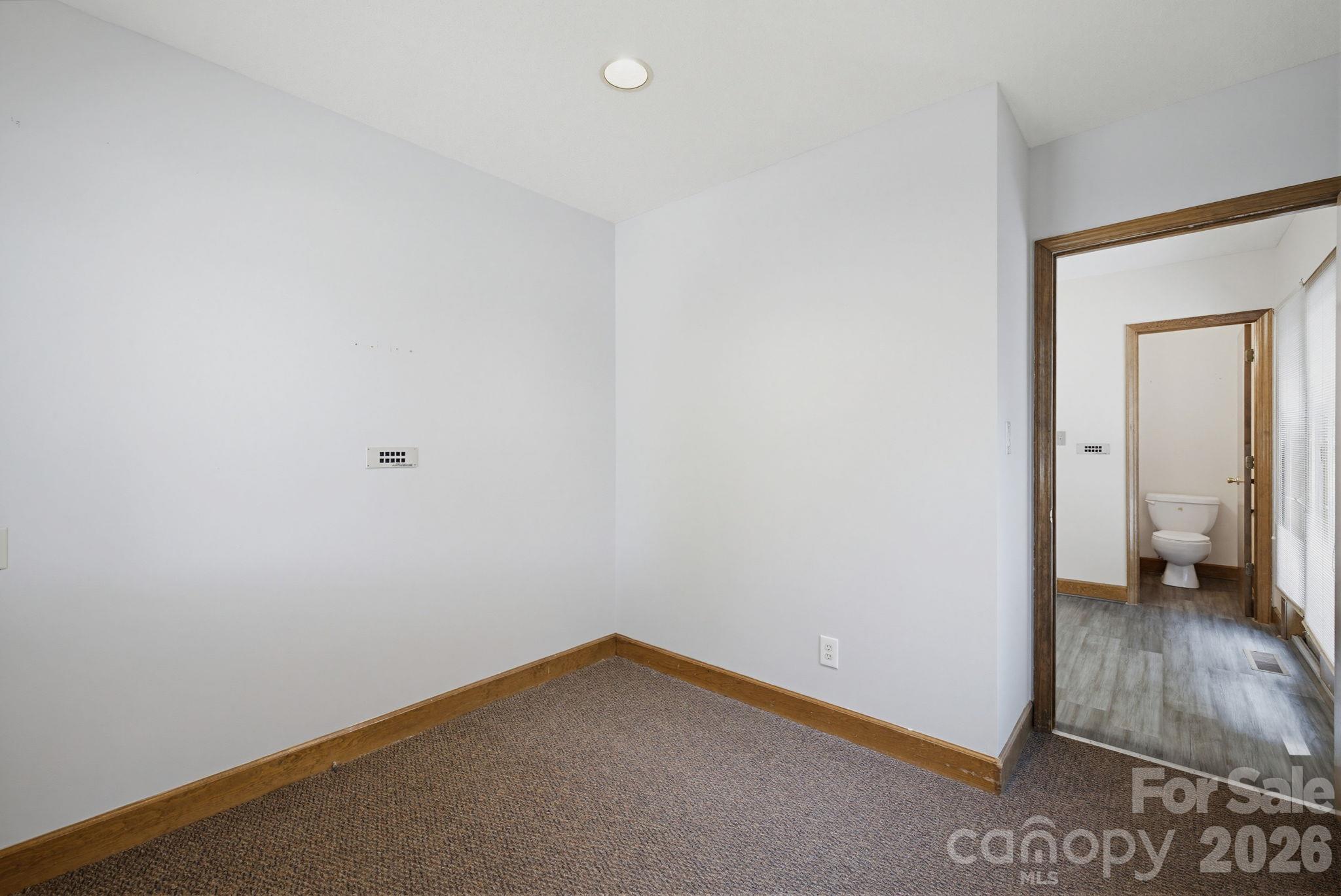 114 S Park Terrace Property Photo 33