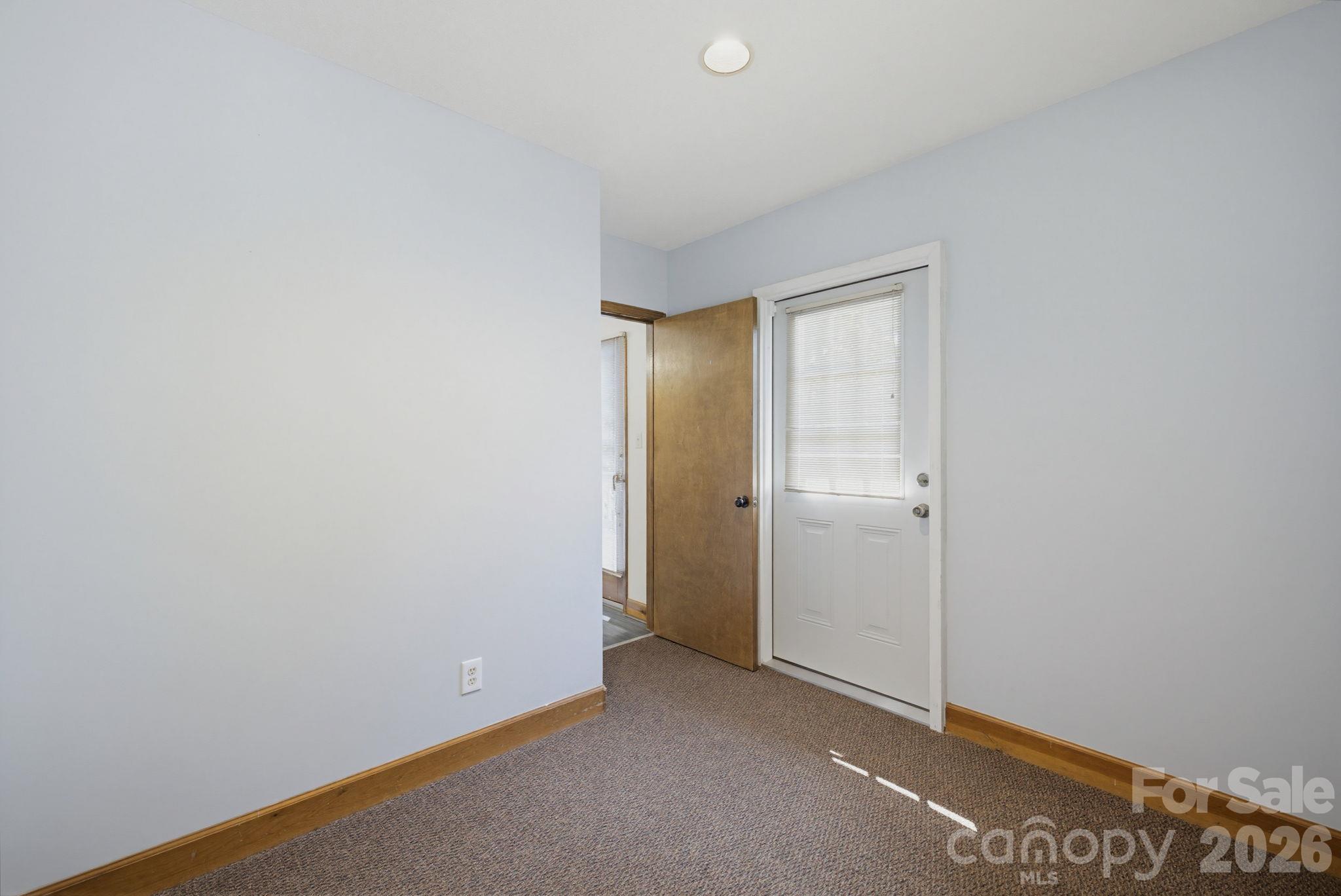 114 S Park Terrace Property Photo 34