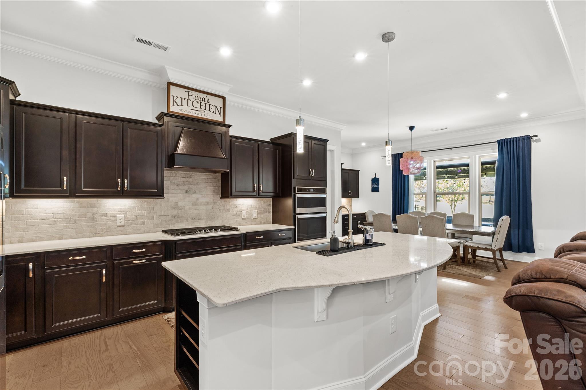 5616 Regal Way Property Photo 11
