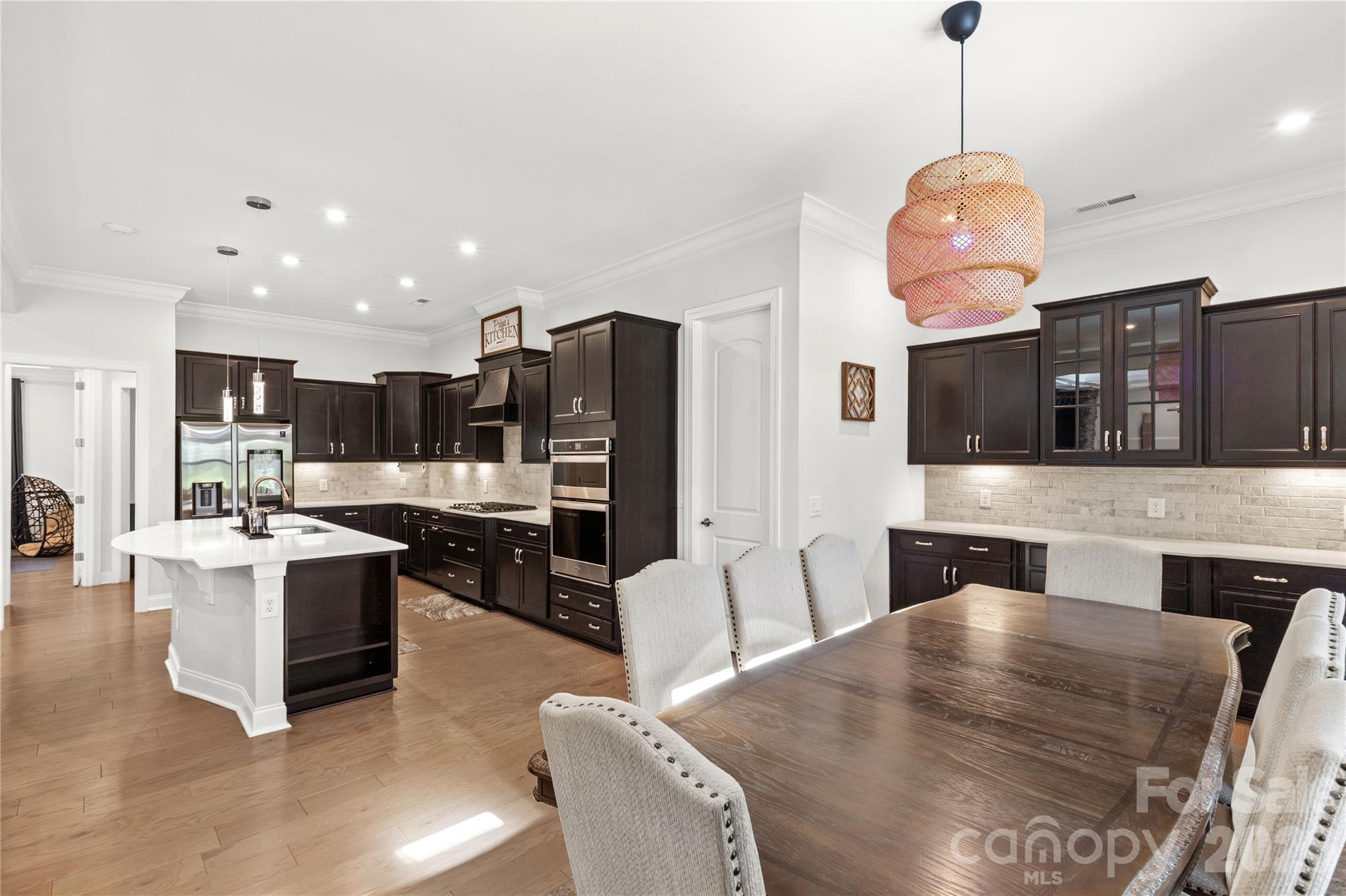 5616 Regal Way Property Photo 15