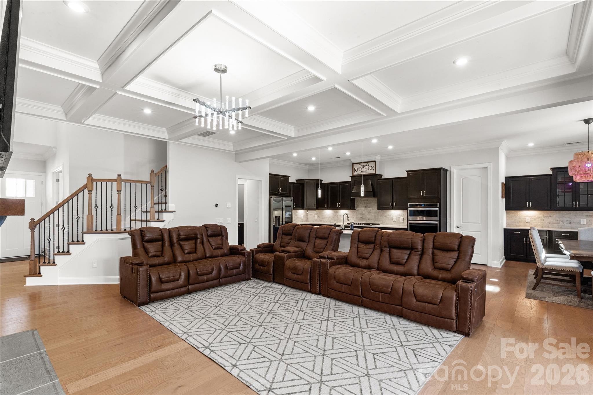 5616 Regal Way Property Photo 18