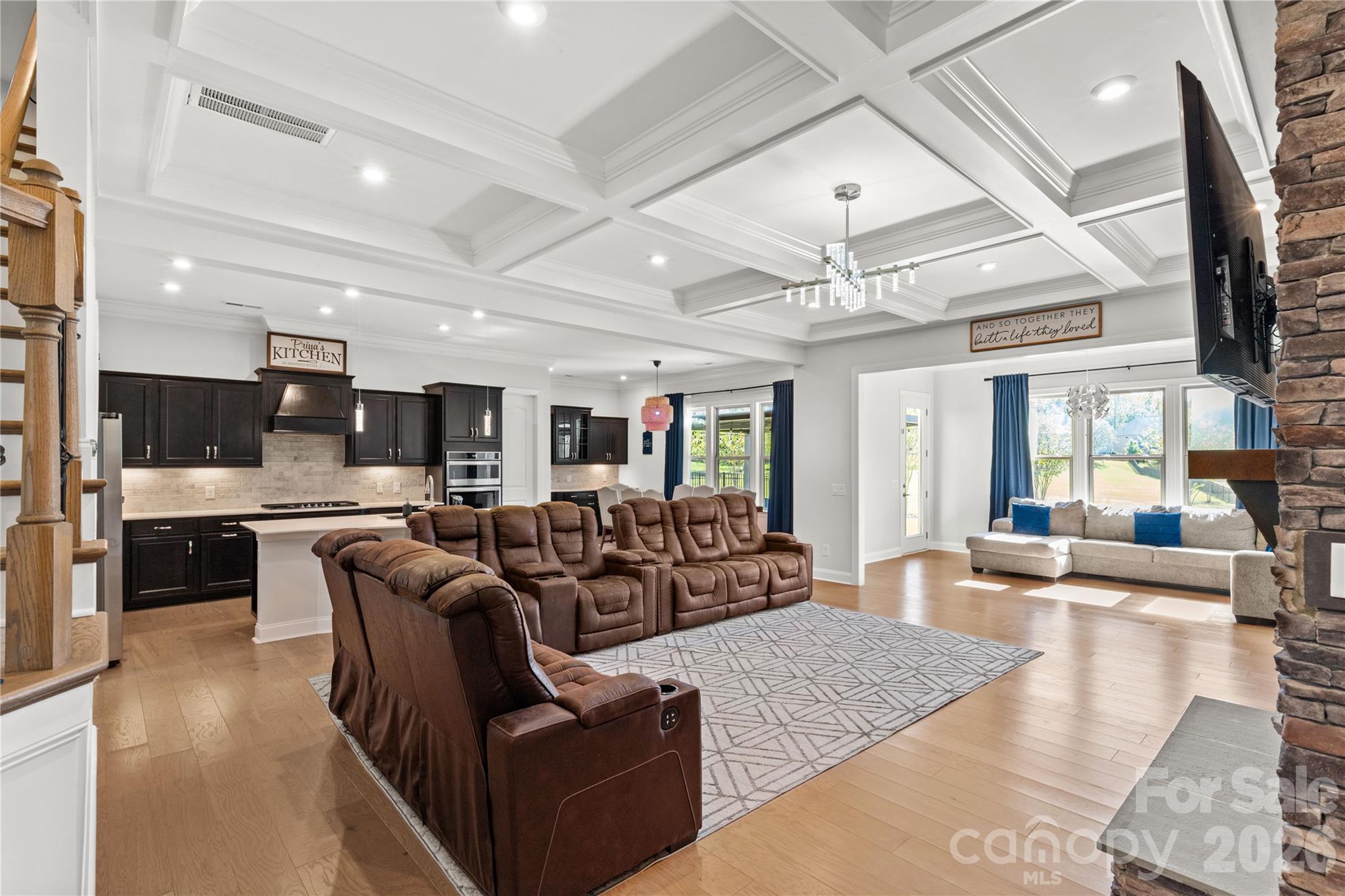 5616 Regal Way Property Photo 19