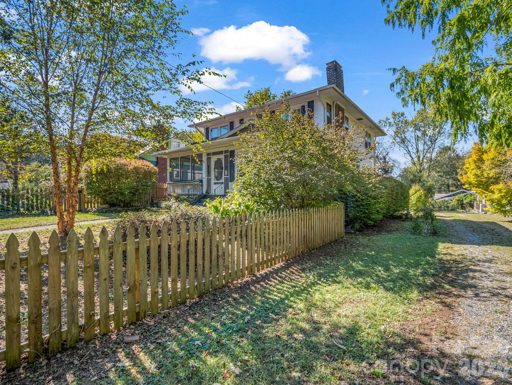 82 Blue Ridge Avenue Property Photo 8