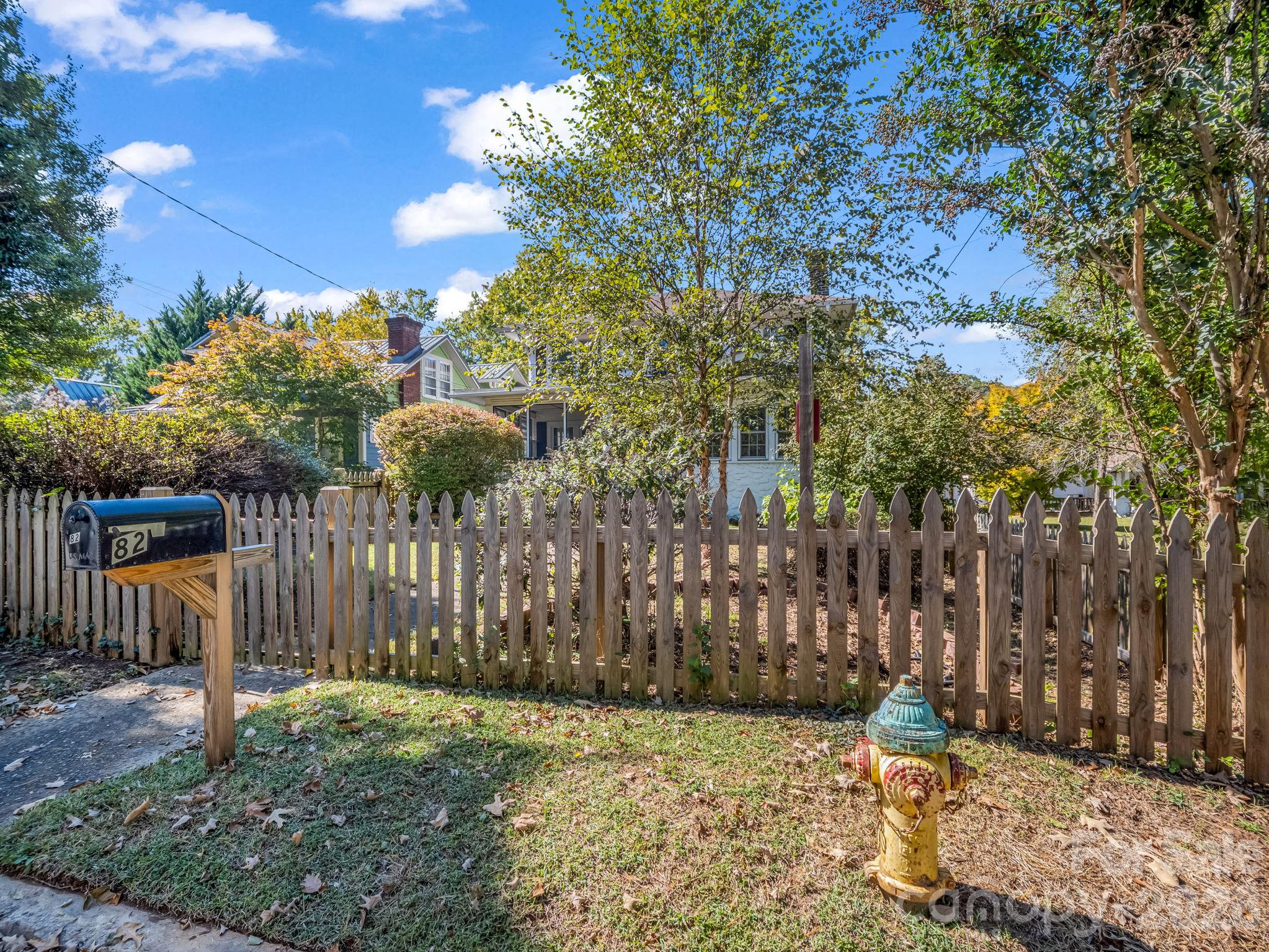 82 Blue Ridge Avenue Property Photo 9