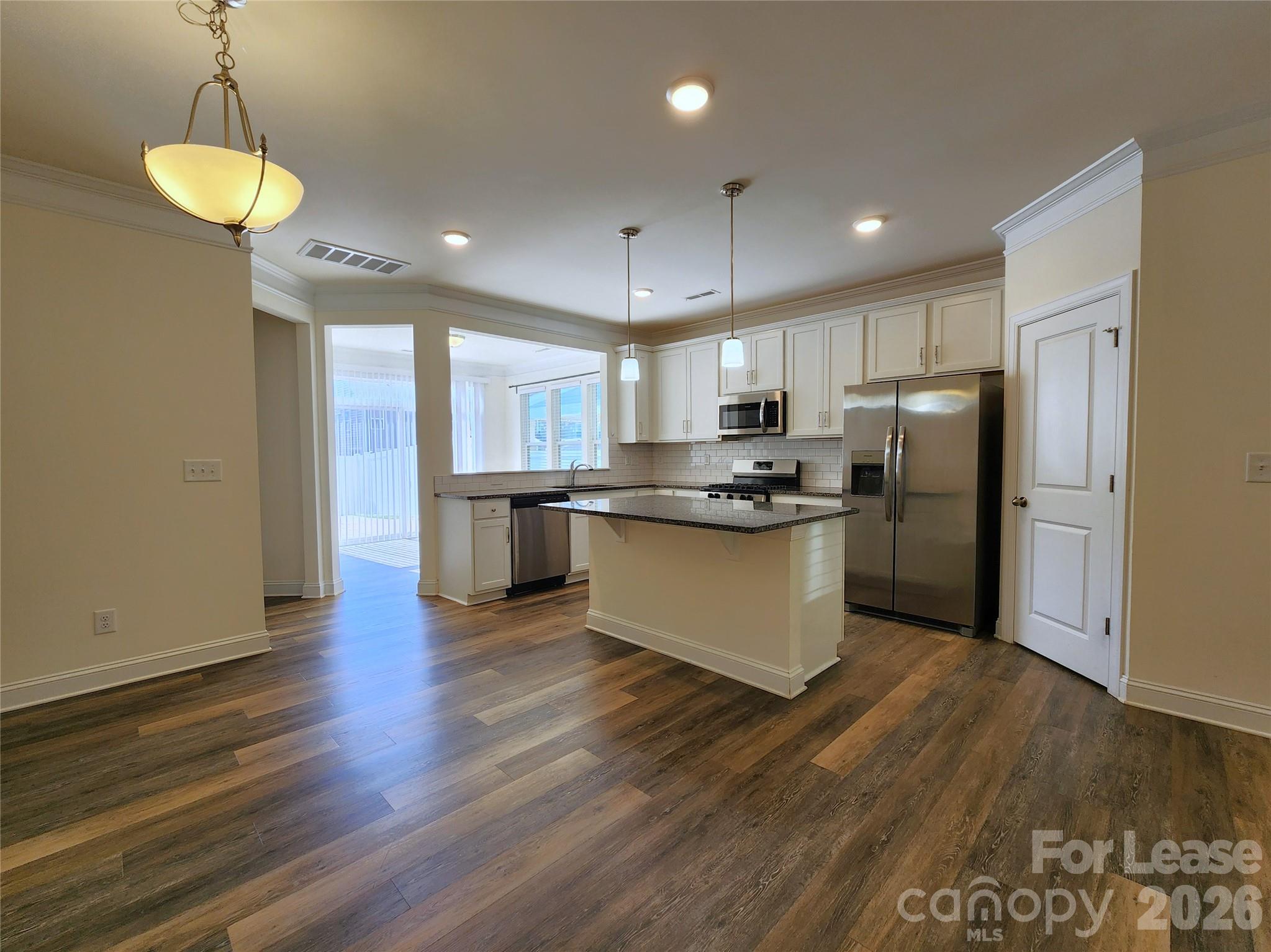 2204 Blewett Drive Property Photo 4