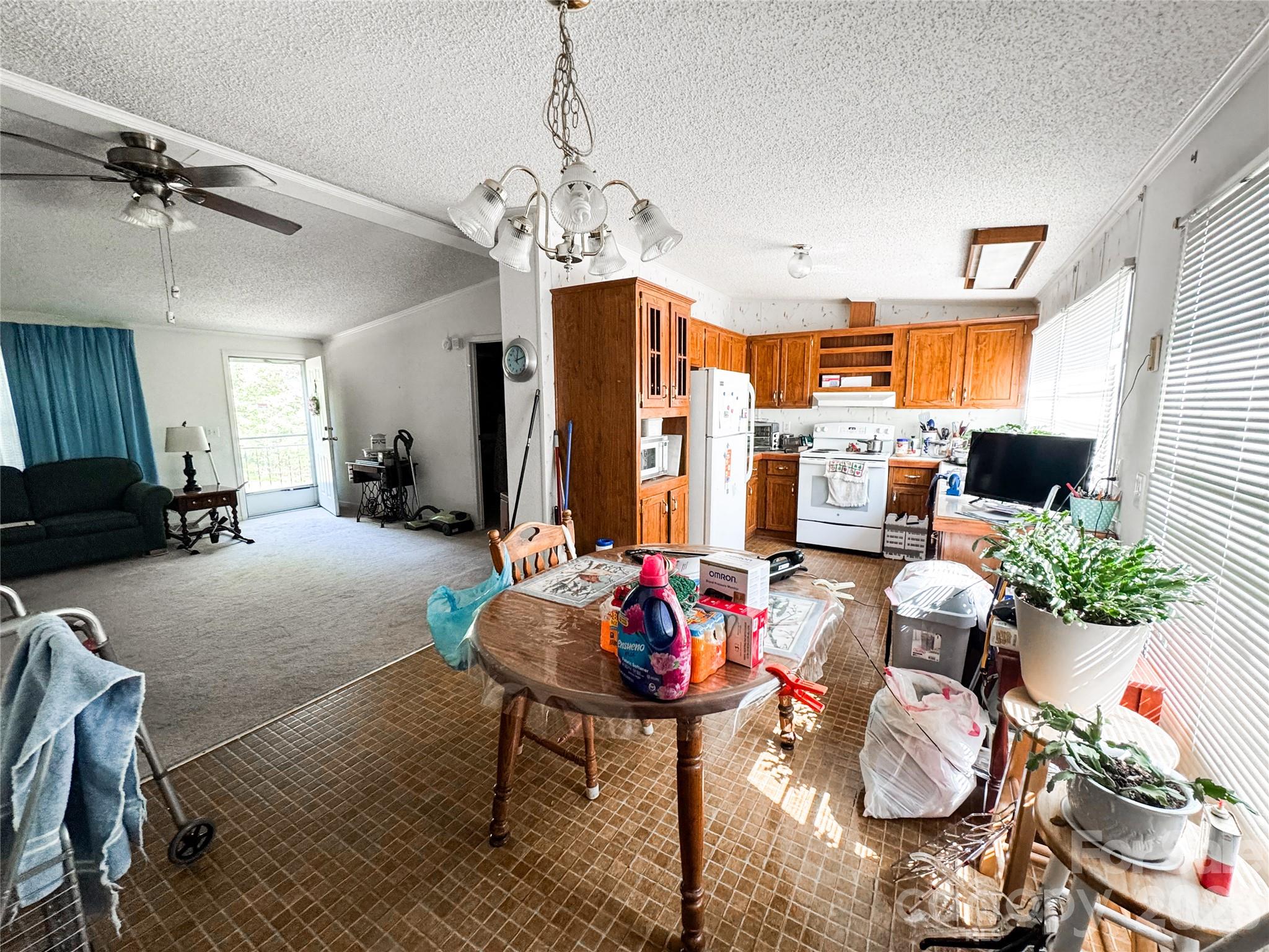 4103 Pebblebrook Circle Property Photo 3