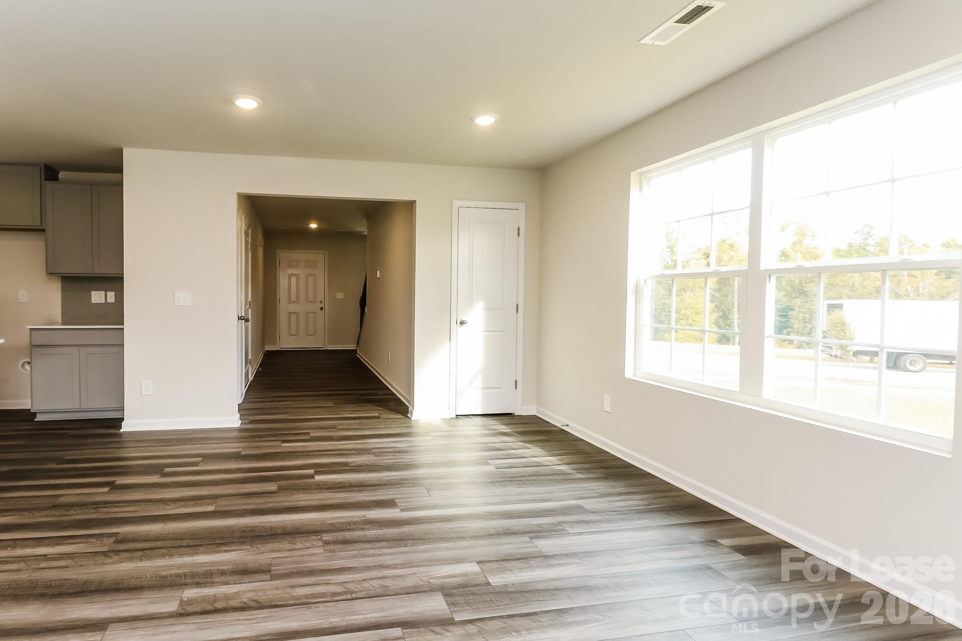 118 Arden Court Property Photo 7