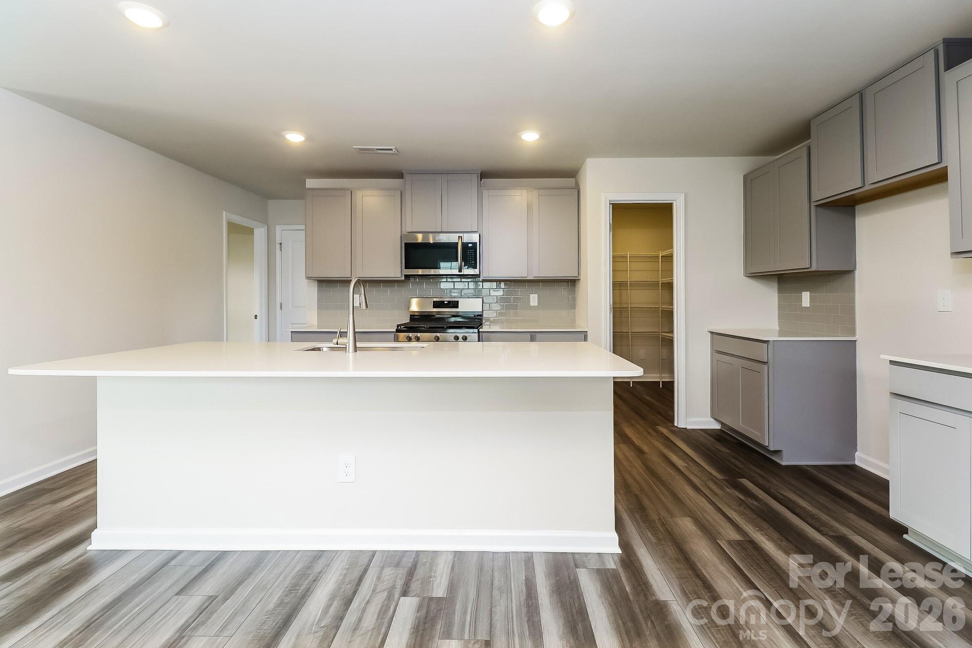 118 Arden Court Property Photo 12