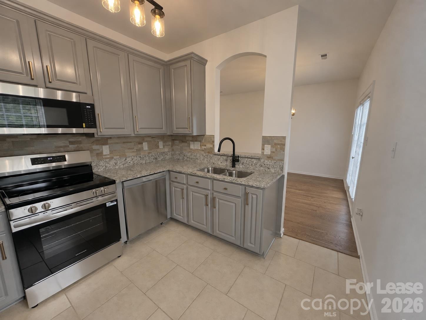 1012 Little Rock Court Property Photo 7