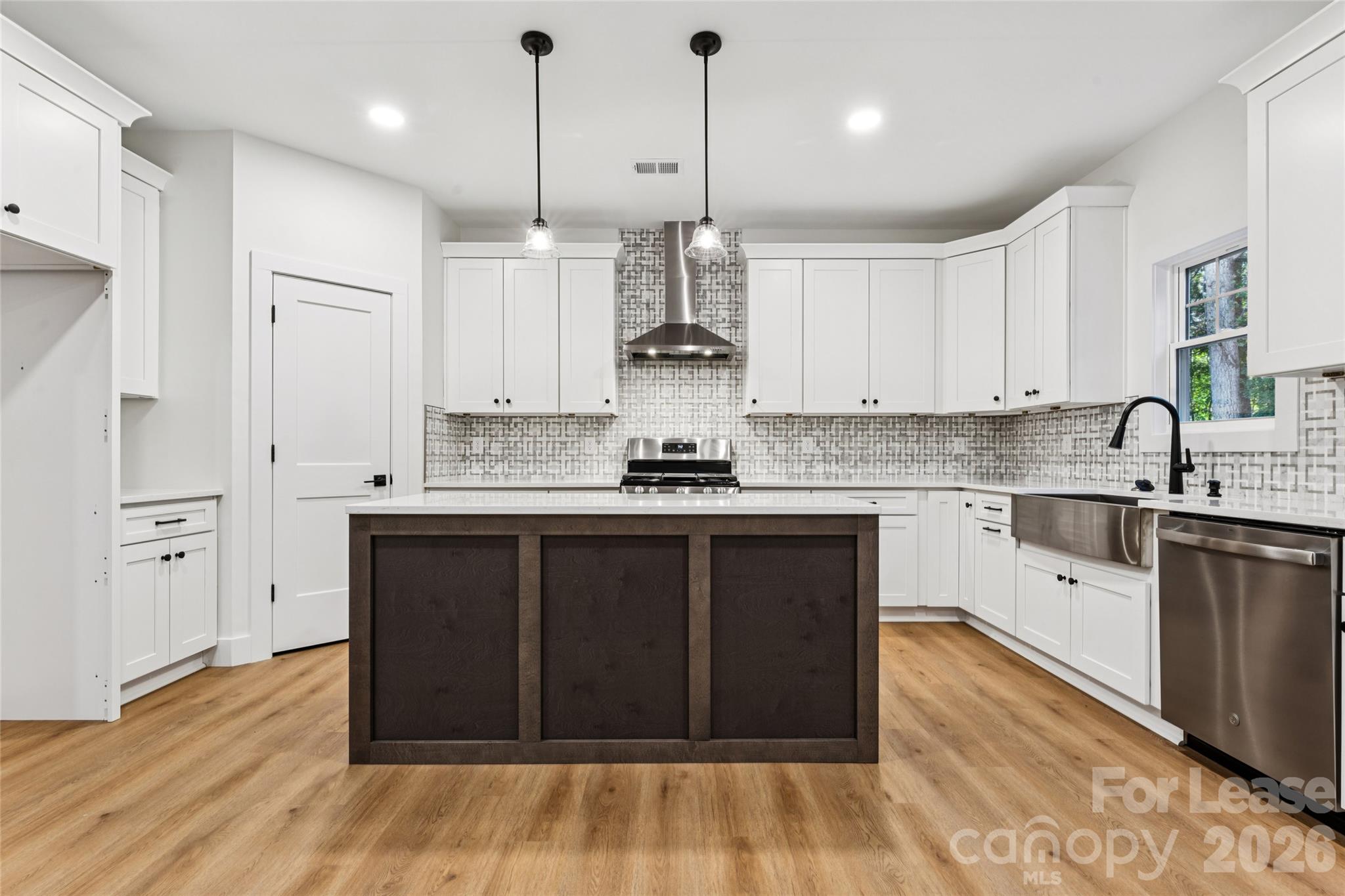 11924 Crabapple Lane Property Photo 2