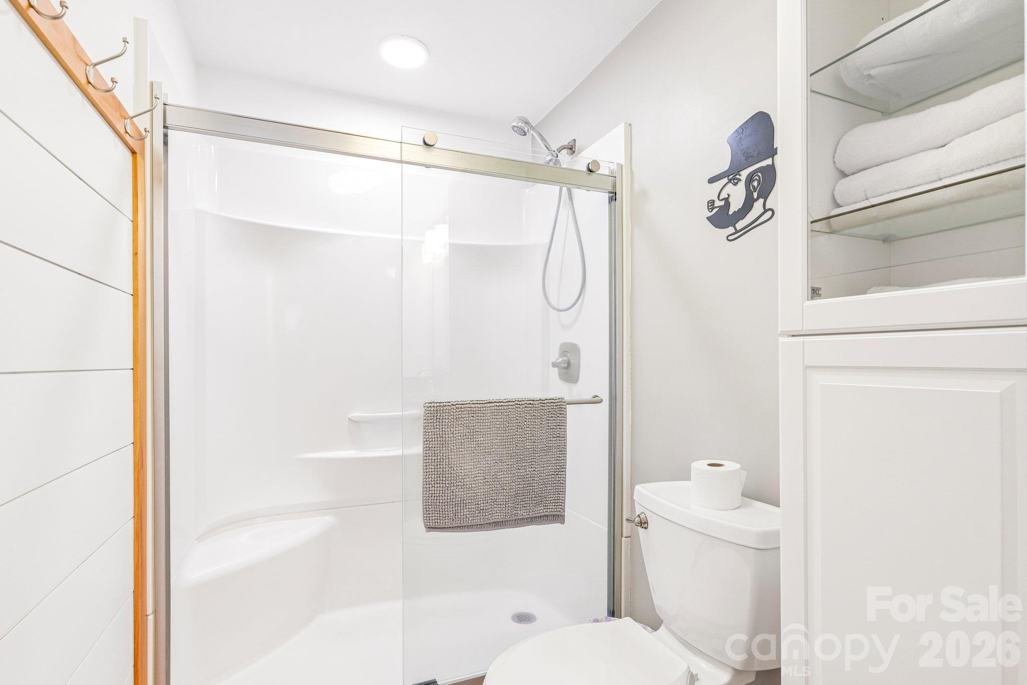 198 Eagles Drive 8 Property Photo 26
